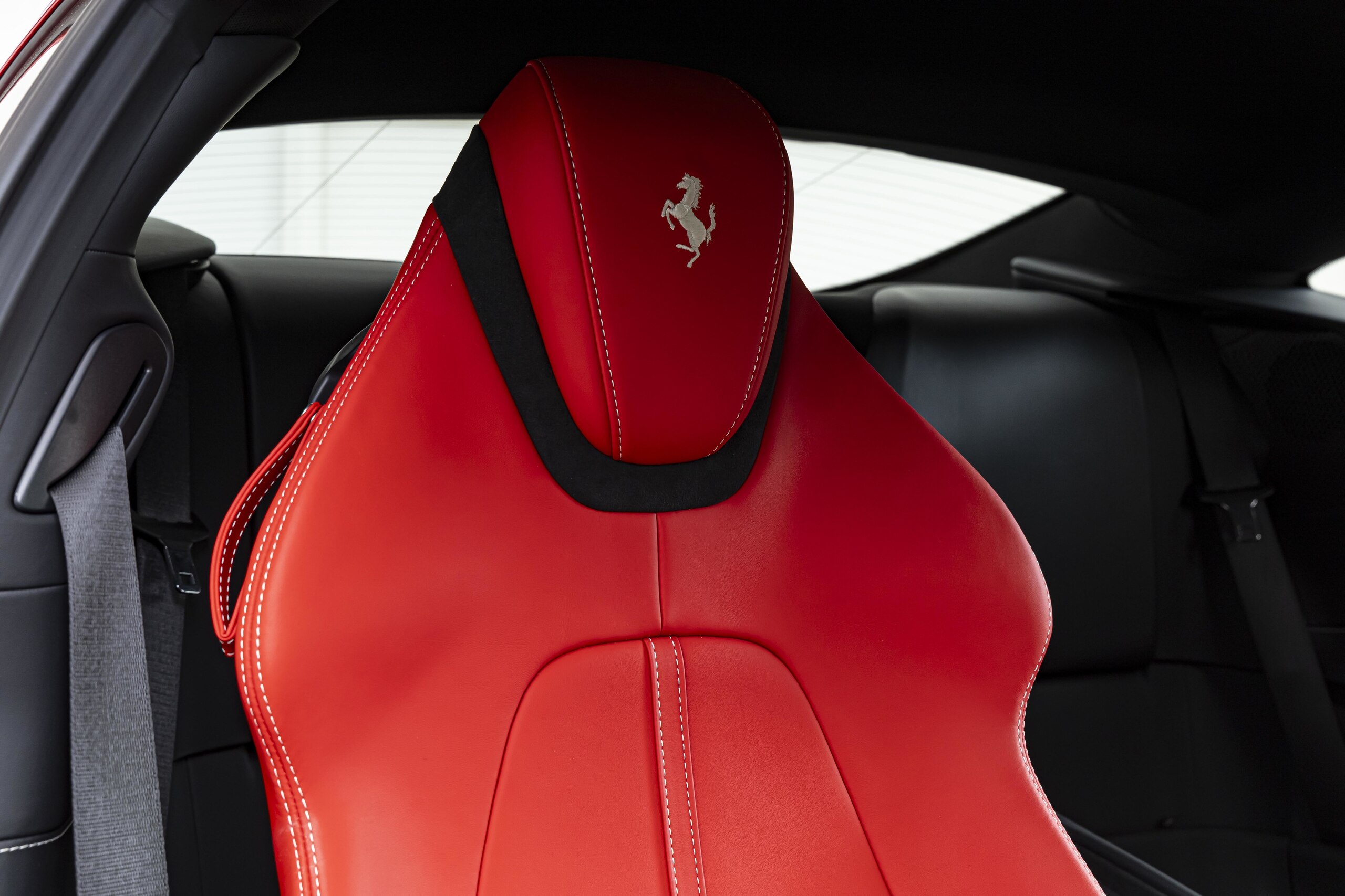 2021 Ferrari Roma — Photo 10 / 26