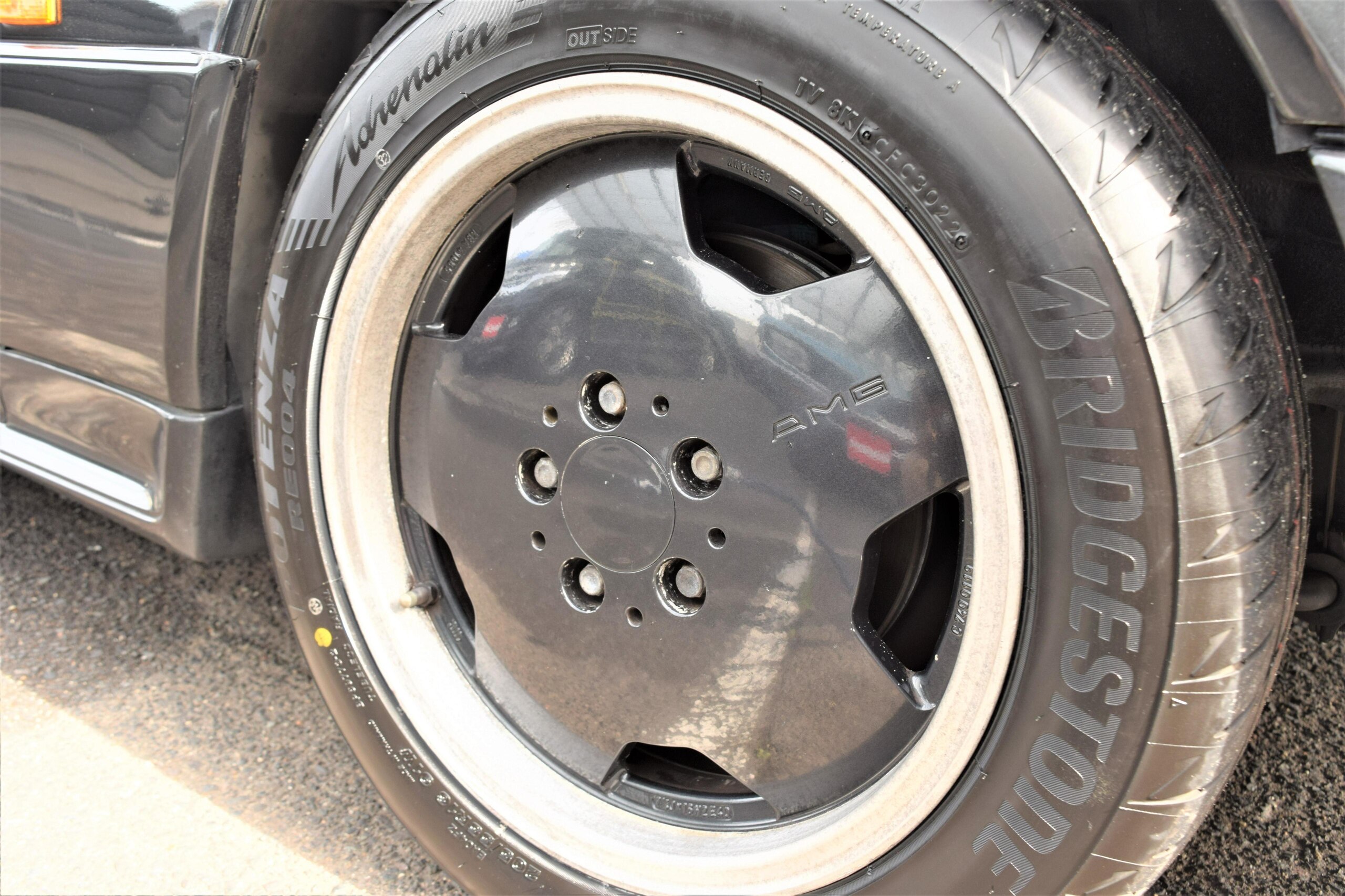 1988 Mercedes Benz 300E 3.2 AMG — Photo 18 / 20