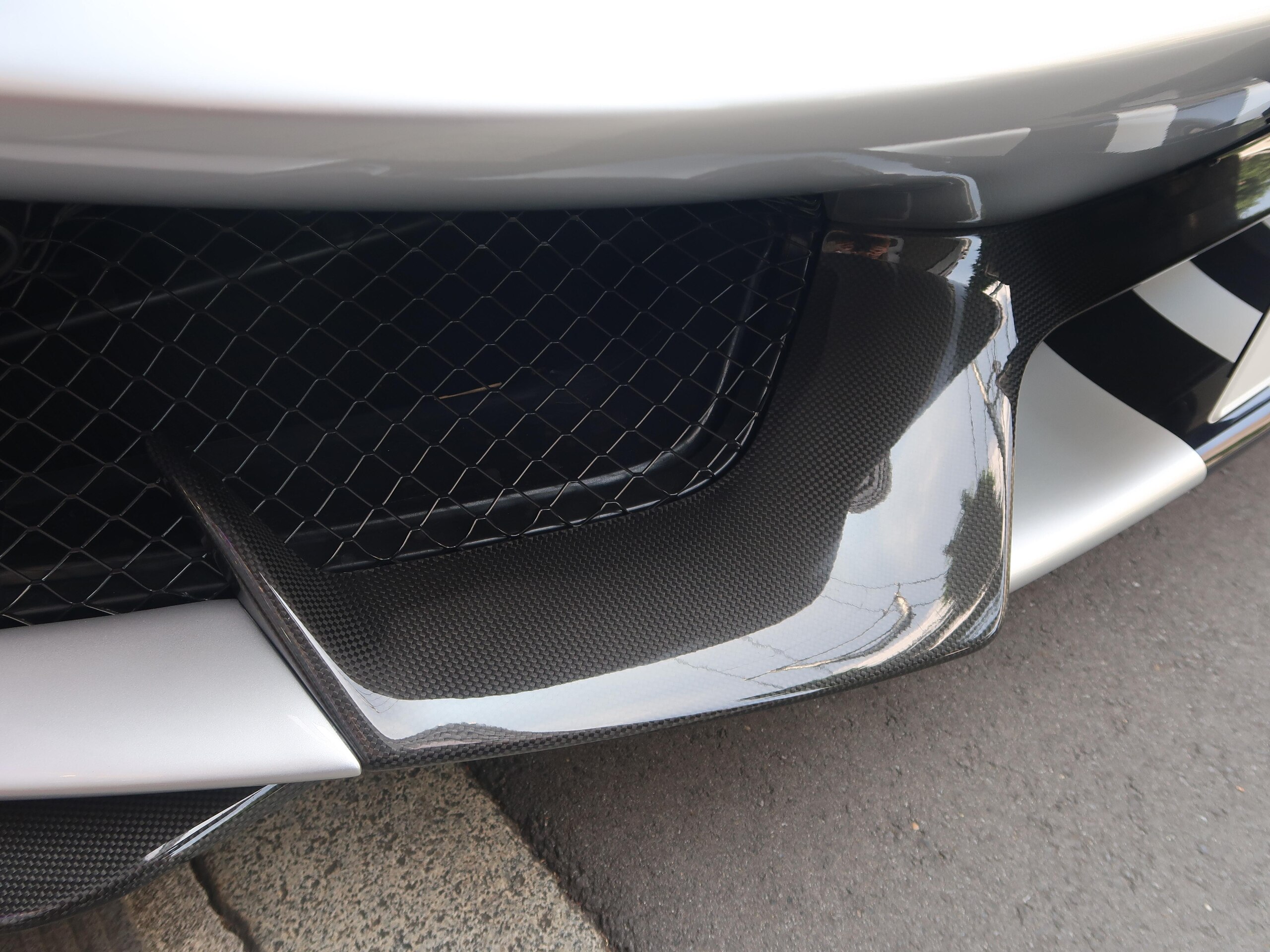 2020 Ferrari 488 Pista — Photo 19 / 53