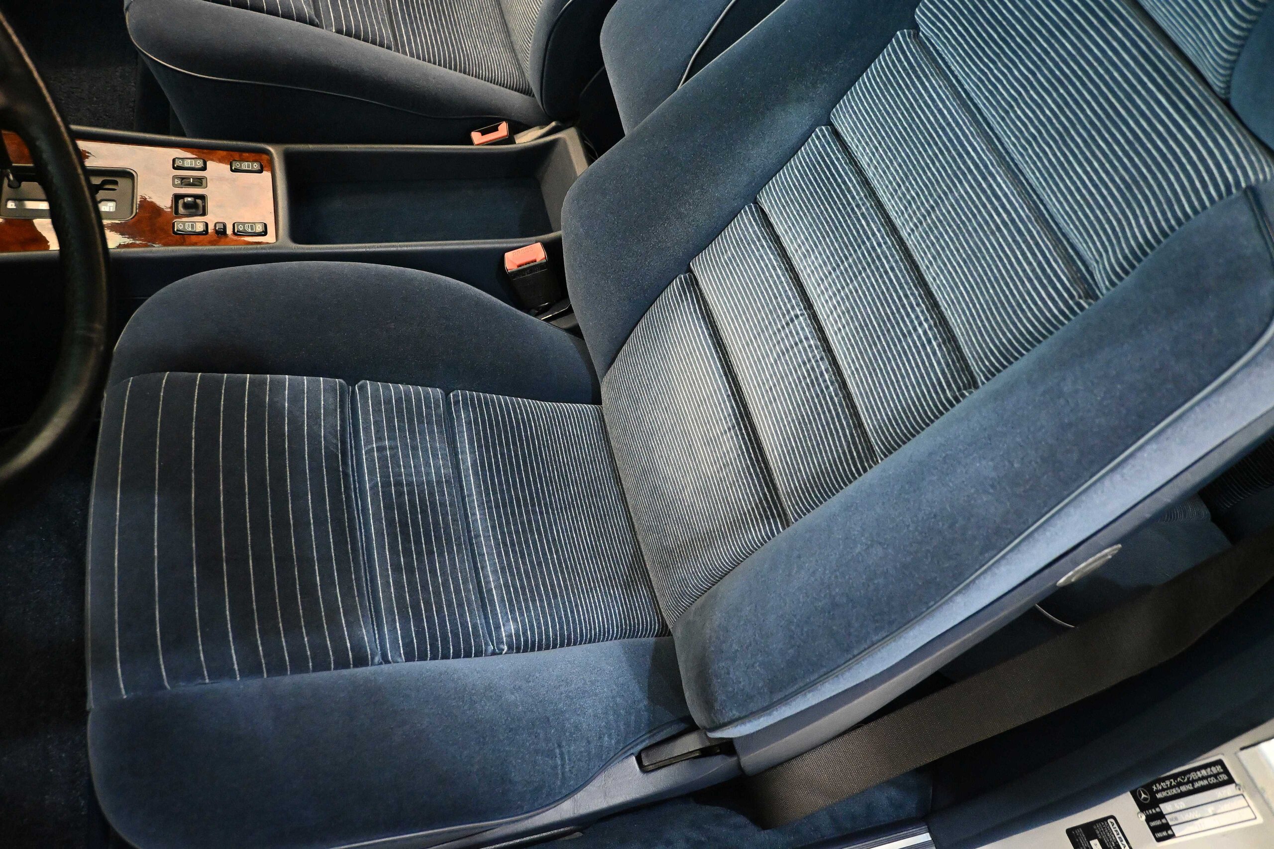 1988 Mercedes Benz 560SEC — Photo 6 / 14