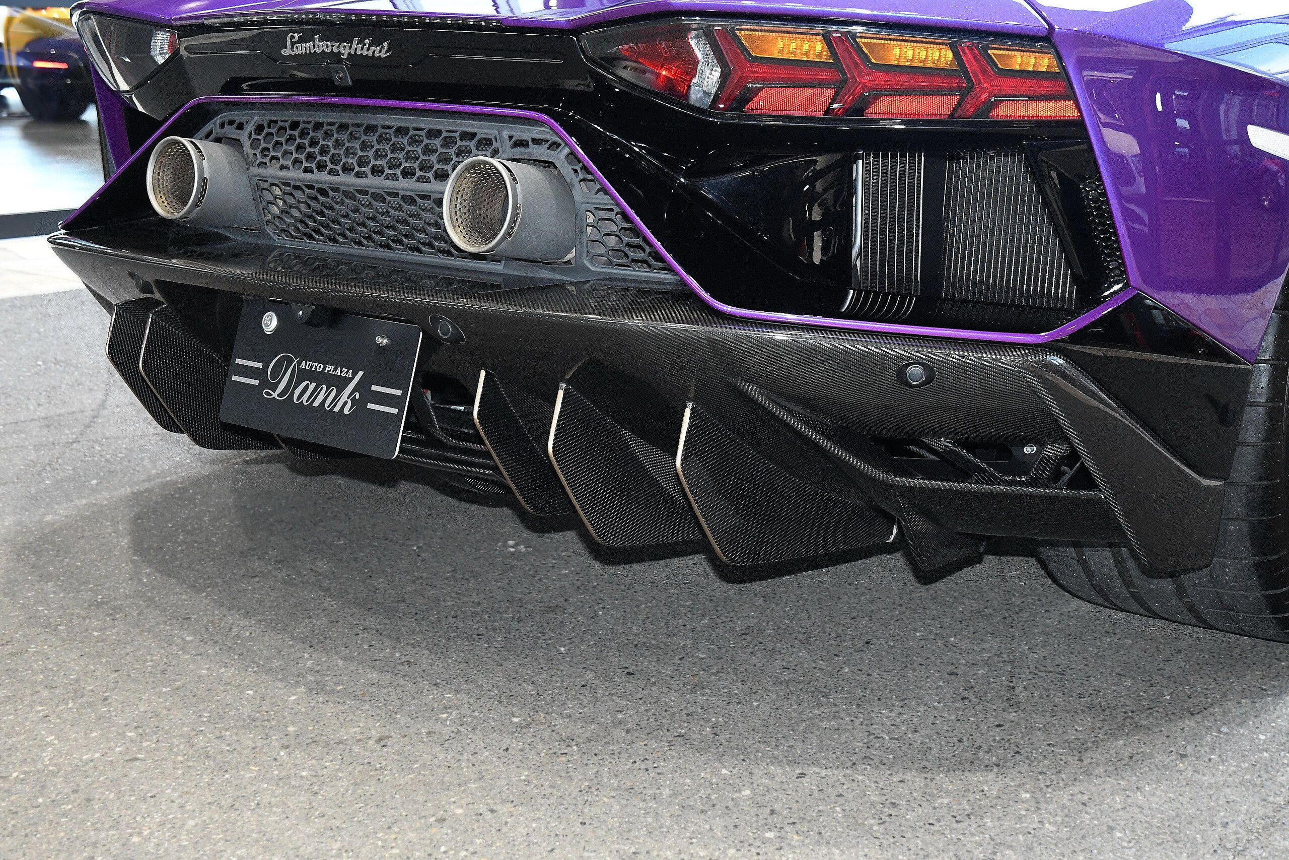 2022 Lamborghini Aventador Roadster LP780-4 Ultimae — Photo 17 / 55