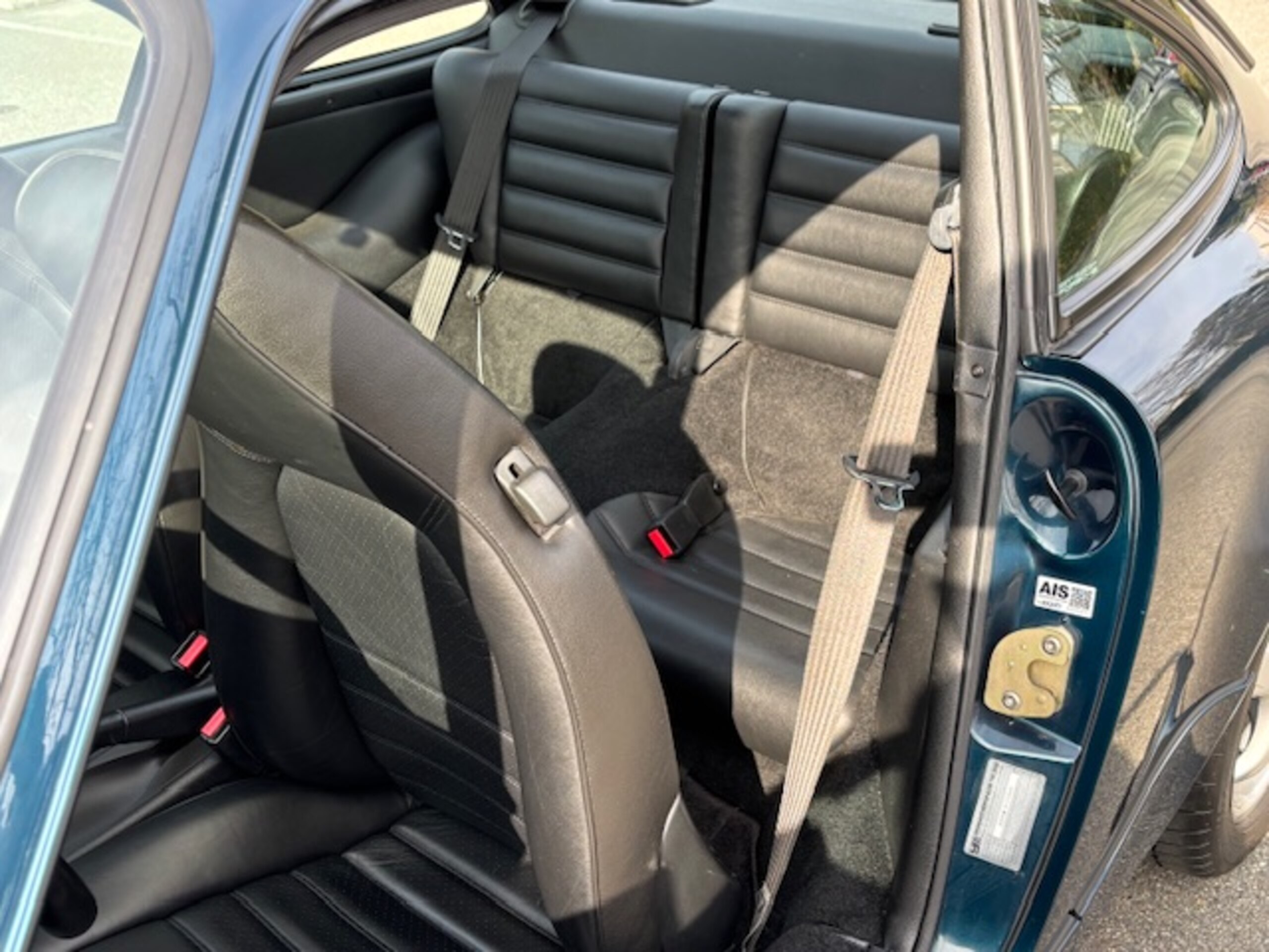1992 Porsche 911 Carrera 2 — Photo 13 / 17