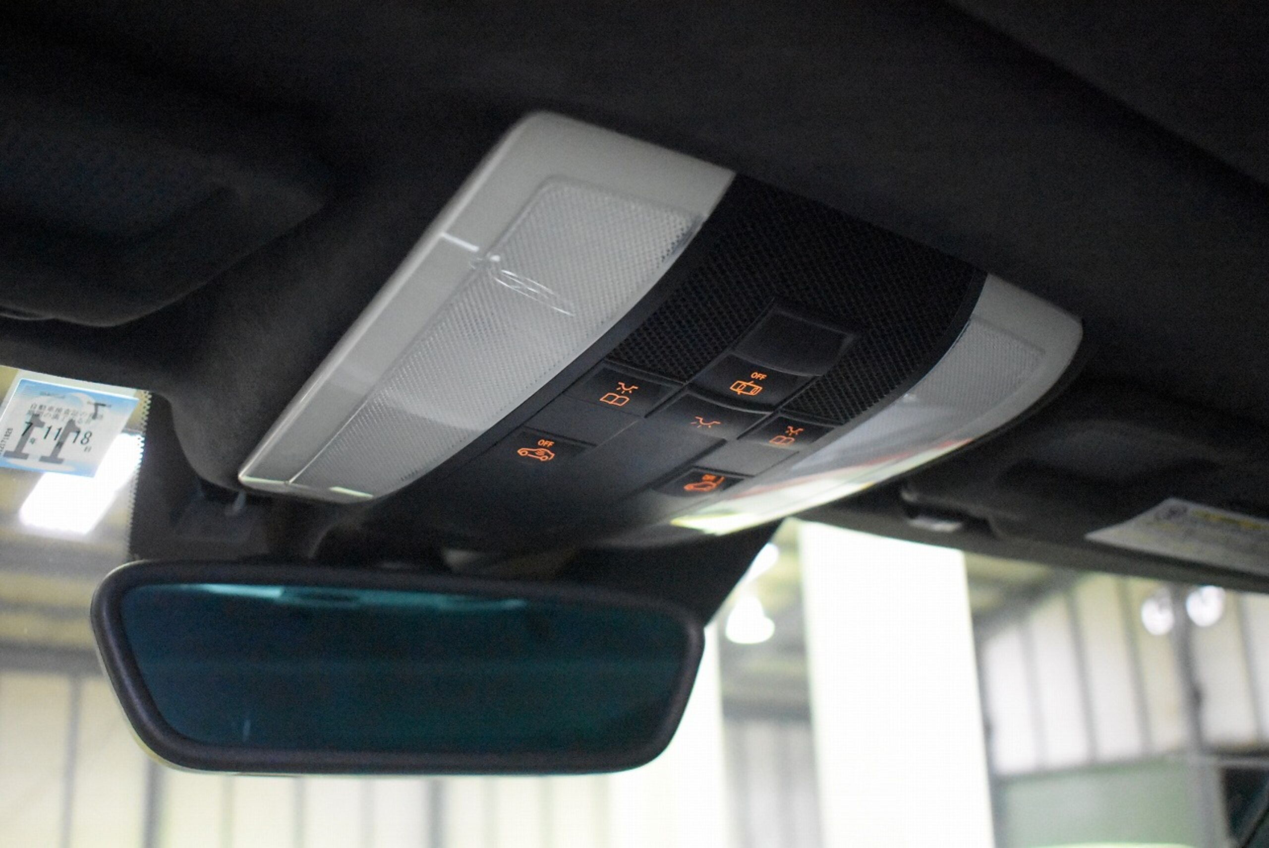 2010 Mercedes Benz SLS AMG — Photo 21 / 26