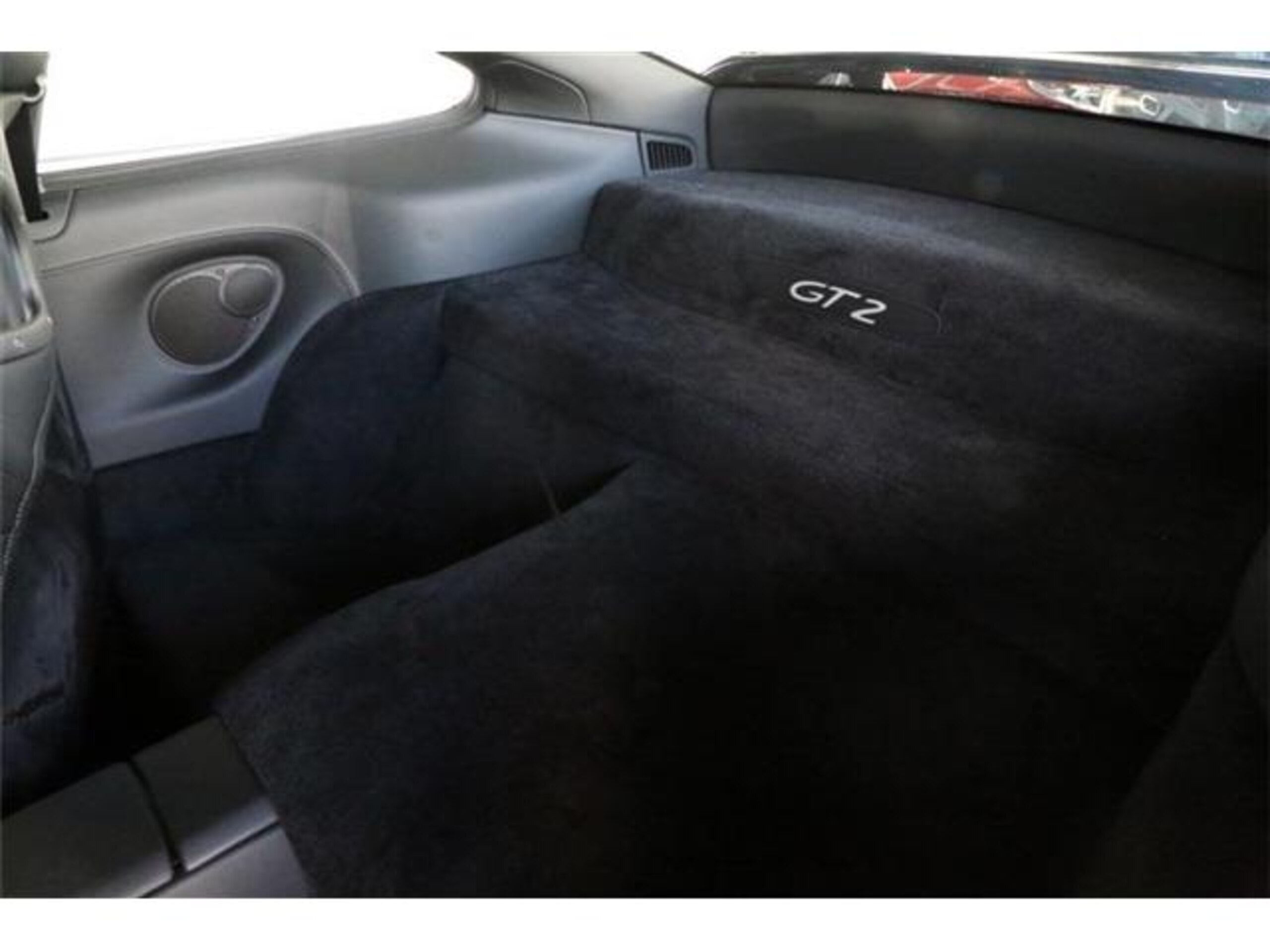 2001 Porsche 911 GT2 — Photo 12 / 13