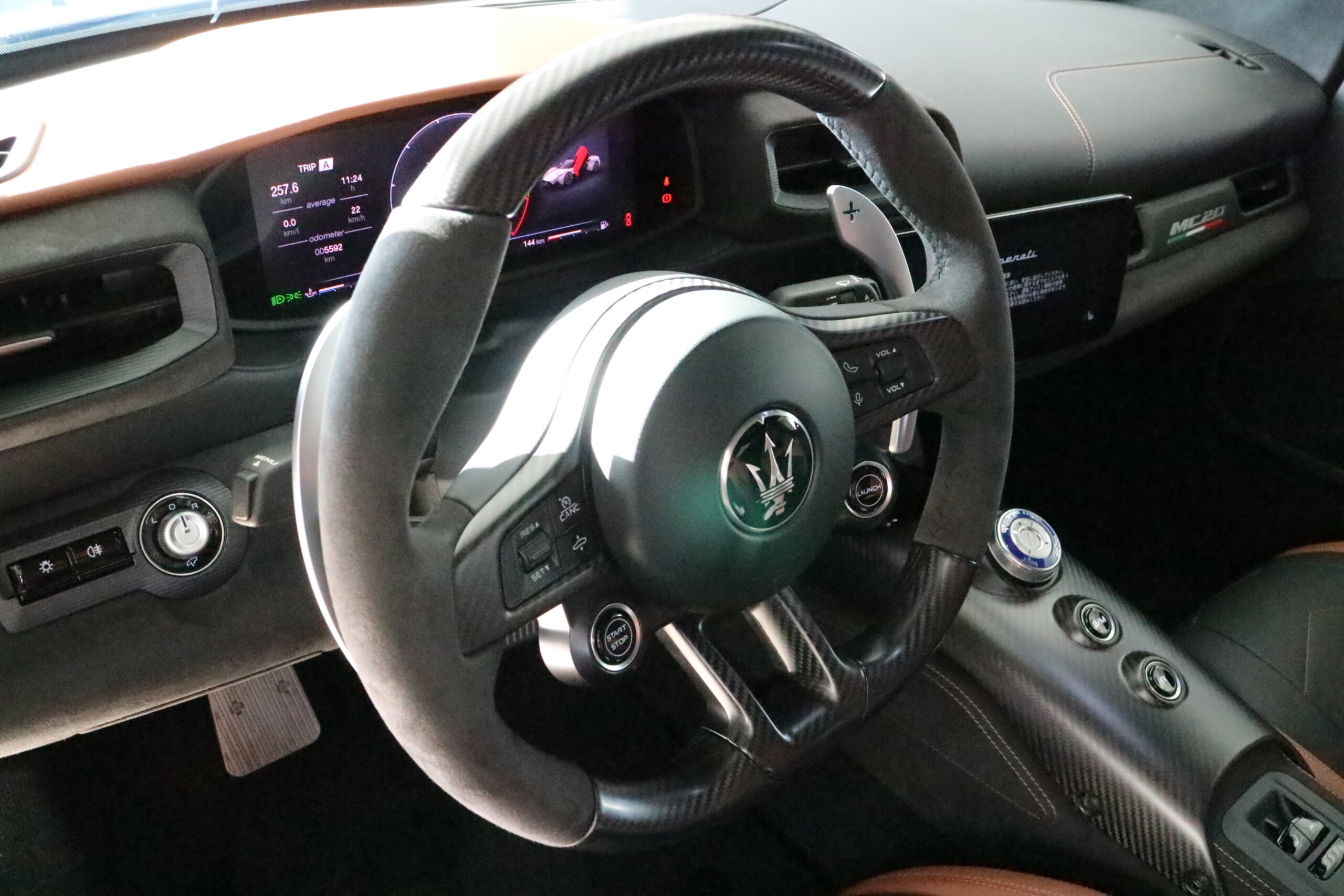 2022 Maserati MC20 — Photo 20 / 32