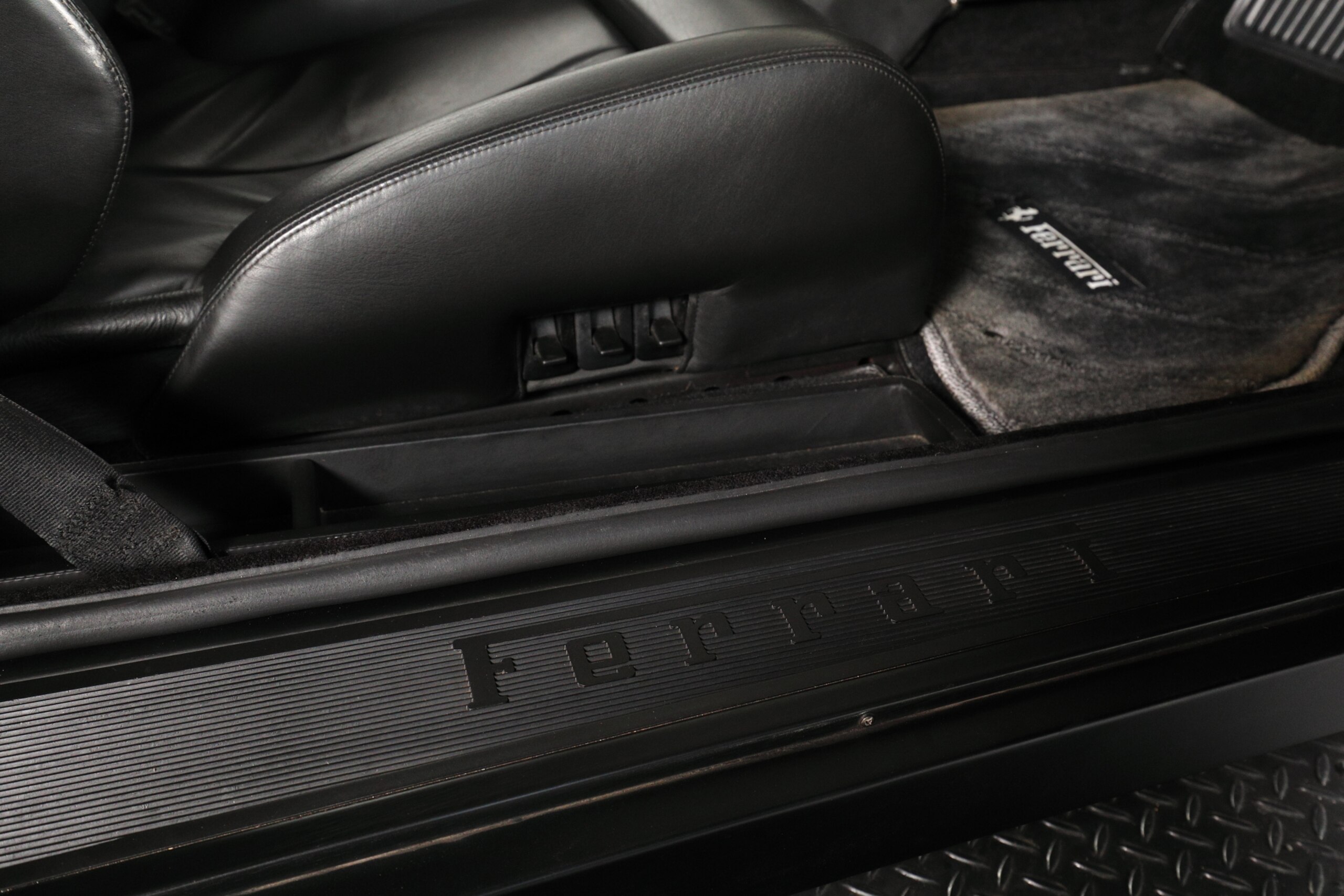 1991 Ferrari Testarossa — Photo 38 / 63