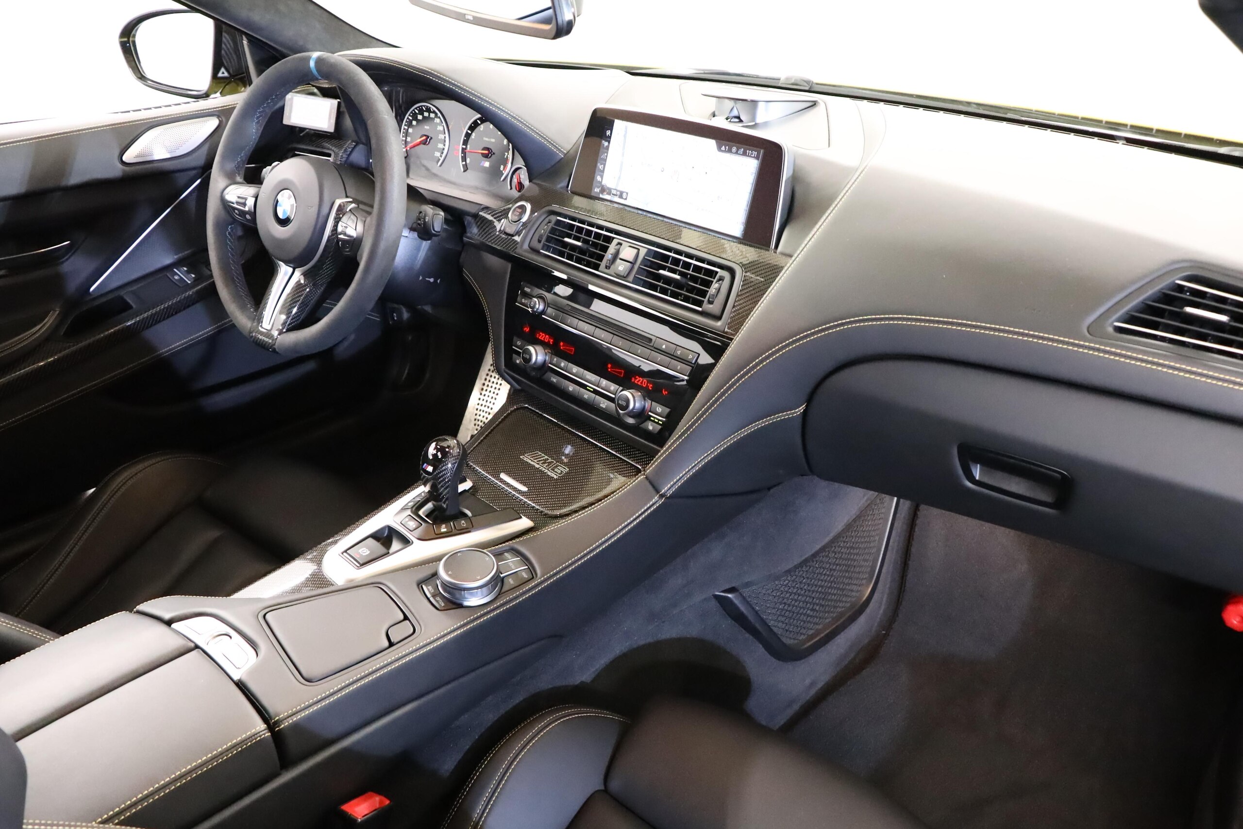 2016 BMW M6 Competition — Photo 22 / 28