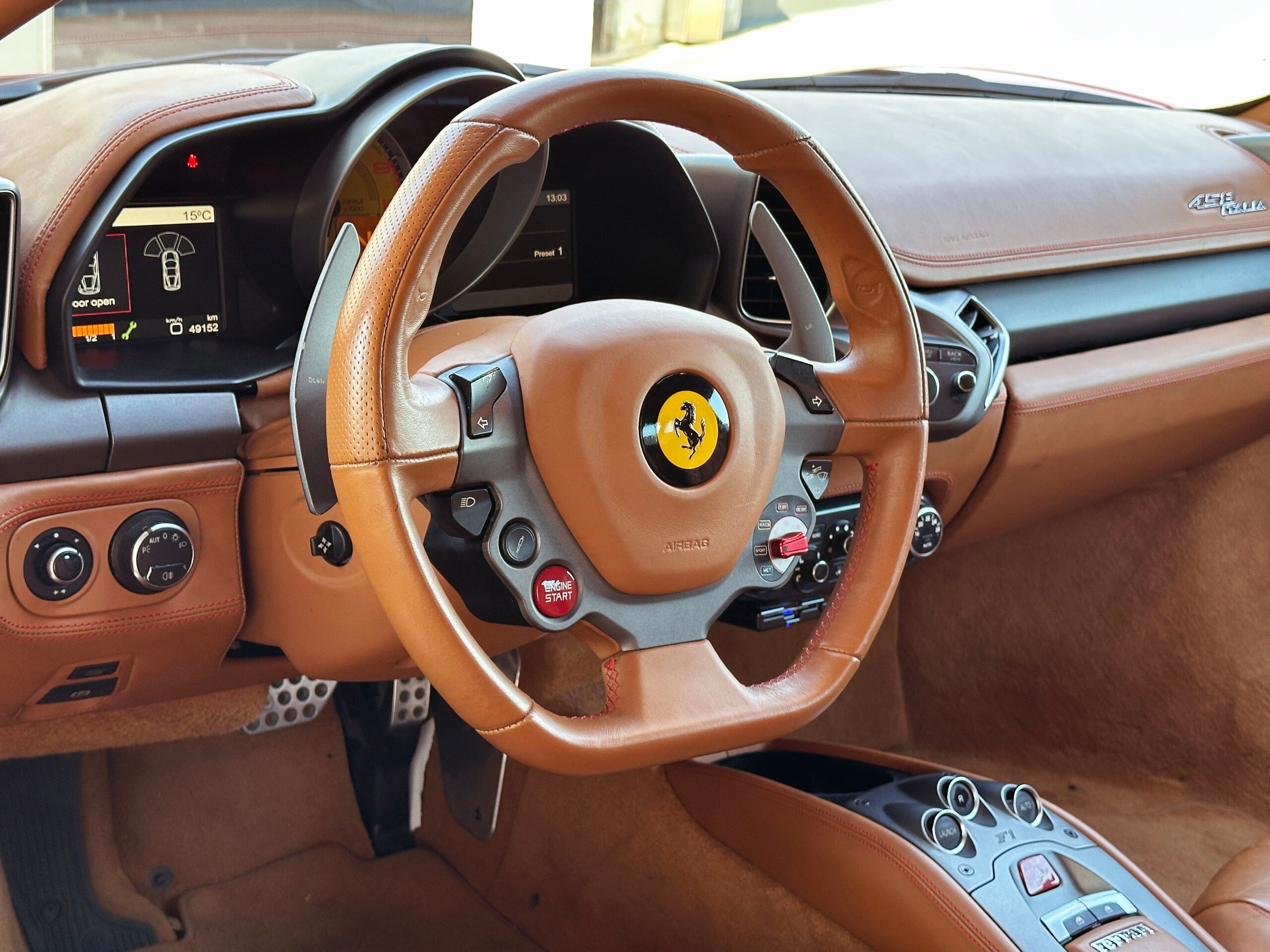 2012 Ferrari 458 Italia F1 DCT — Photo 8 / 17