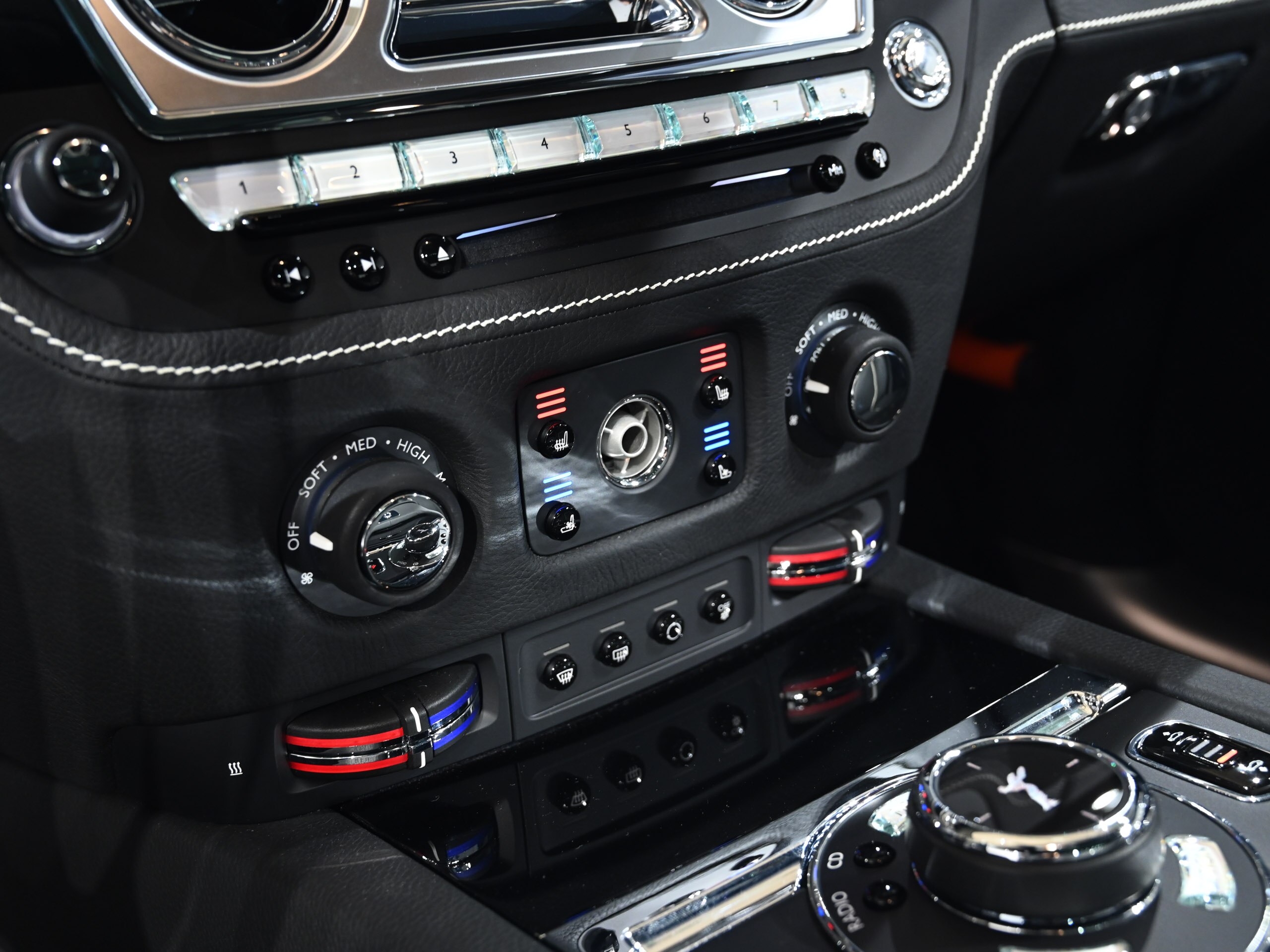 2014 Rolls-Royce Ghost — Photo 15 / 28