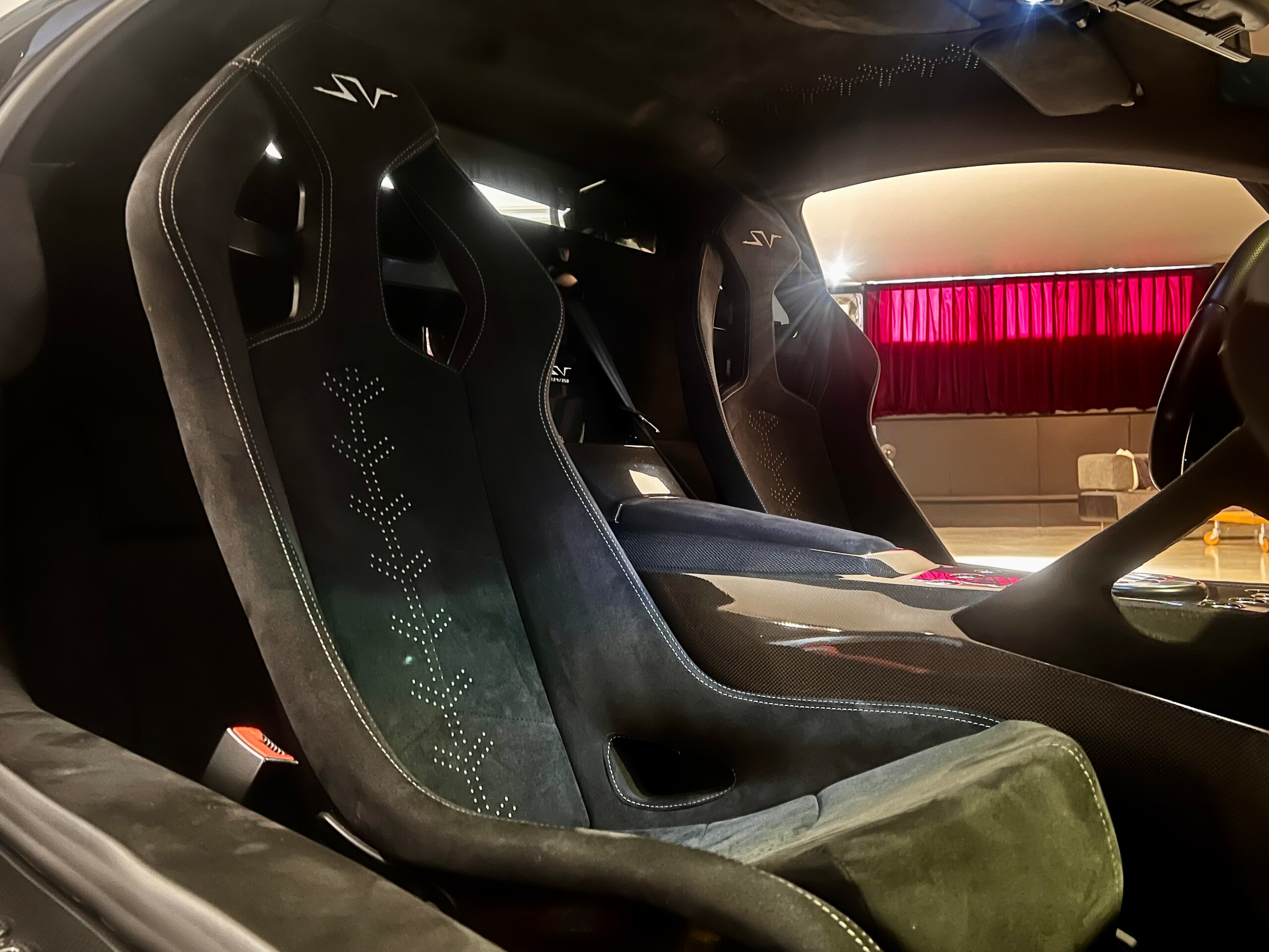 2010 Lamborghini Murcielago LP670-4 SV — Photo 16 / 19