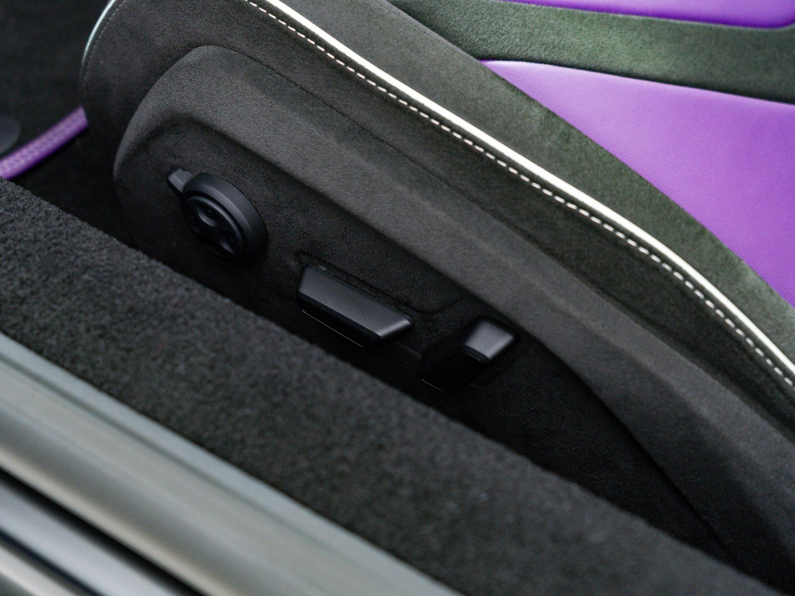 2024 Lamborghini Revuelto — Photo 15 / 23