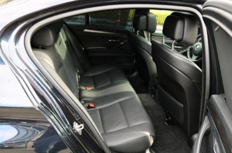 2011 BMW 528i M Sport — Photo 9 / 11