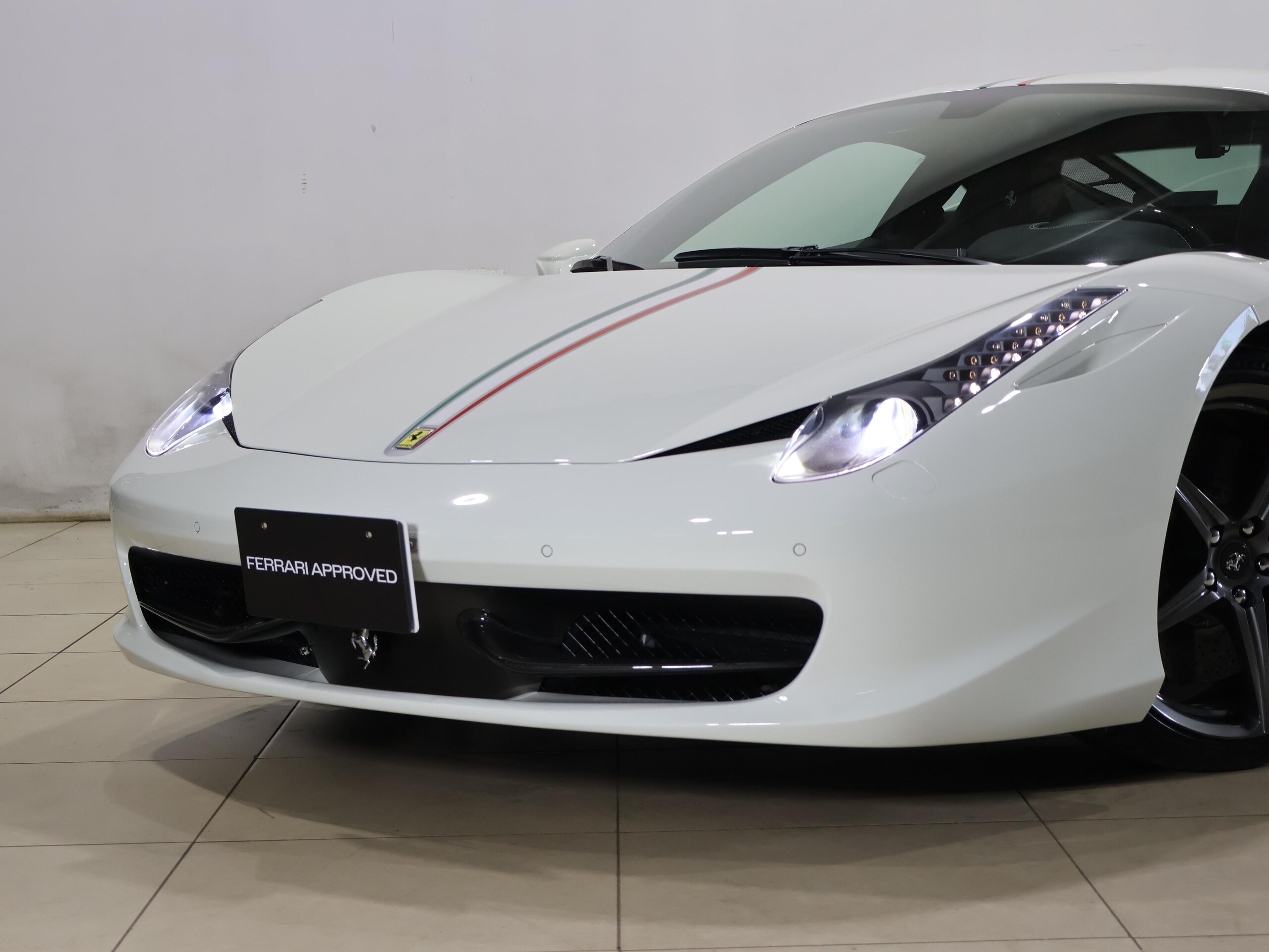2013 Ferrari 458 Italia F1 DCT — Photo 18 / 32