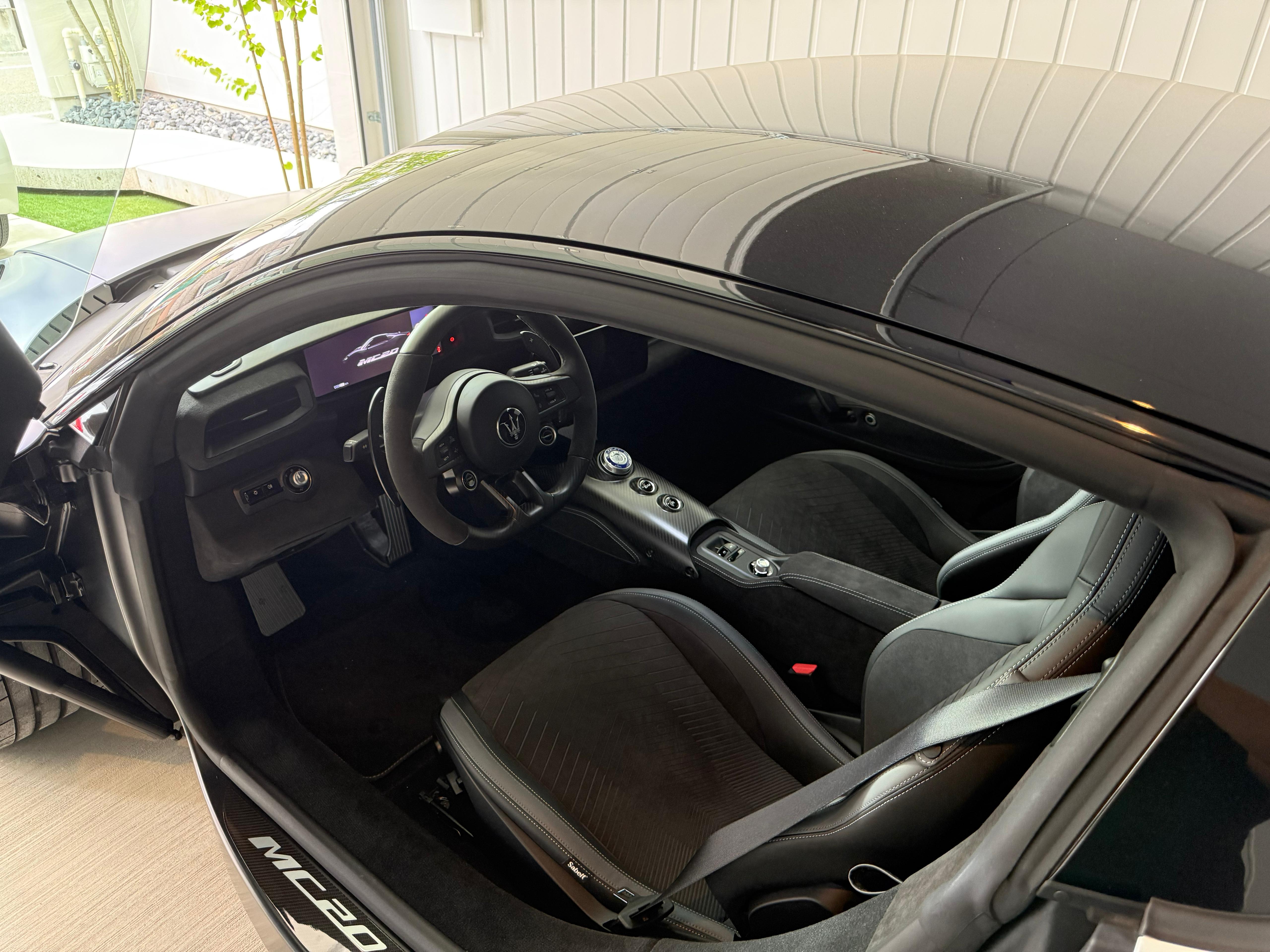 2022 Maserati MC20 — Photo 12 / 18