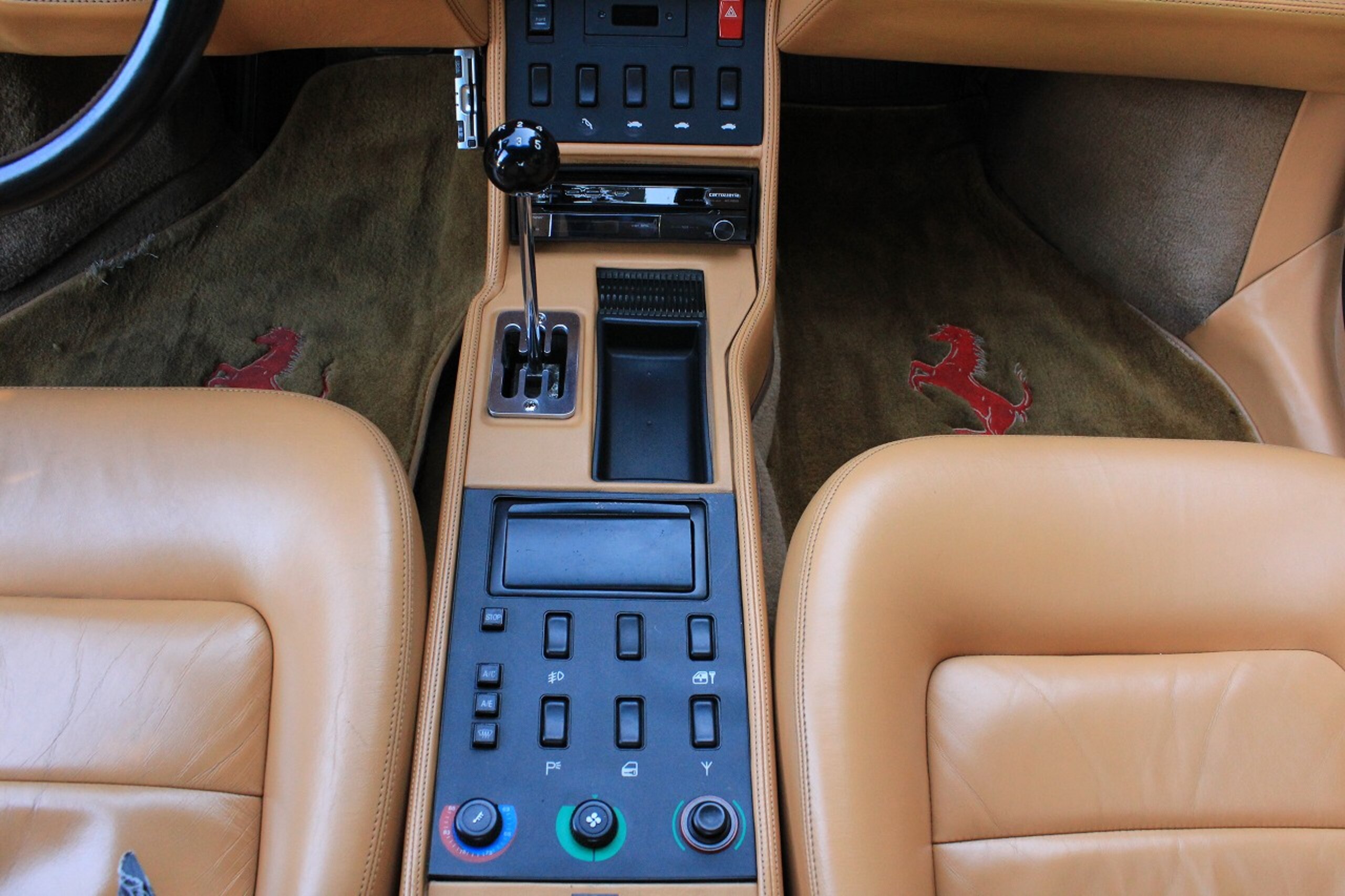 1992 Ferrari Mondial t — Photo 15 / 24