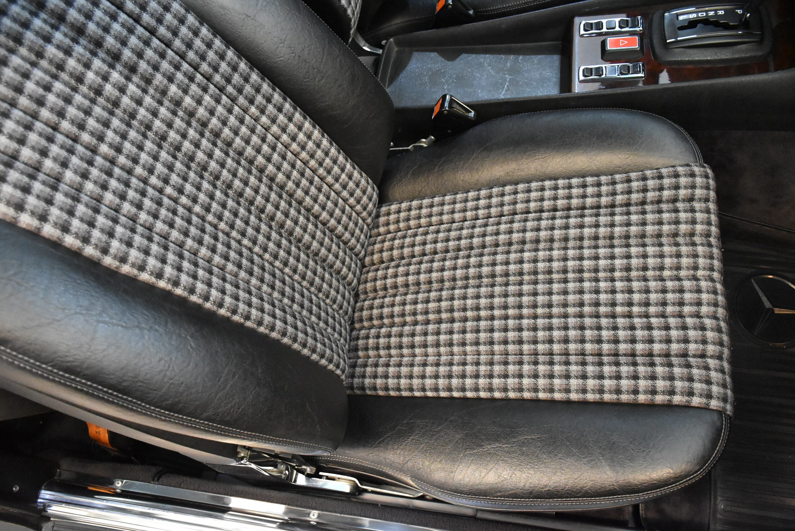 1980 Mercedes Benz 450SLC — Photo 10 / 17