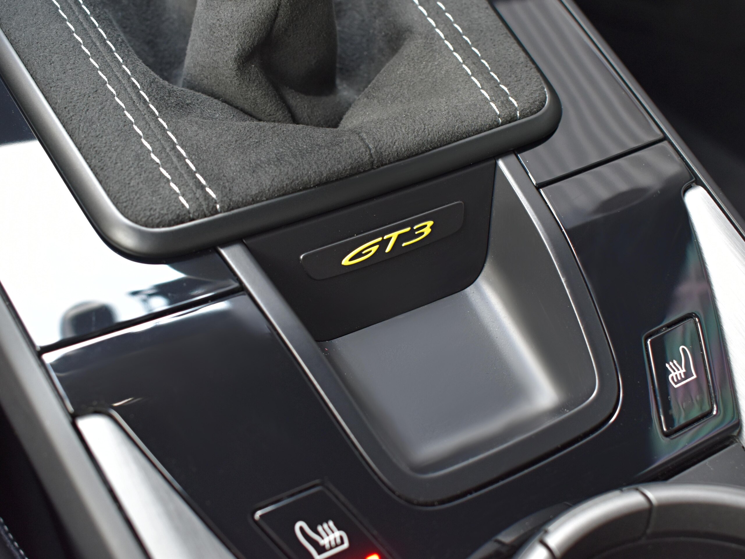 2022 Porsche 911 GT3 — Photo 12 / 16