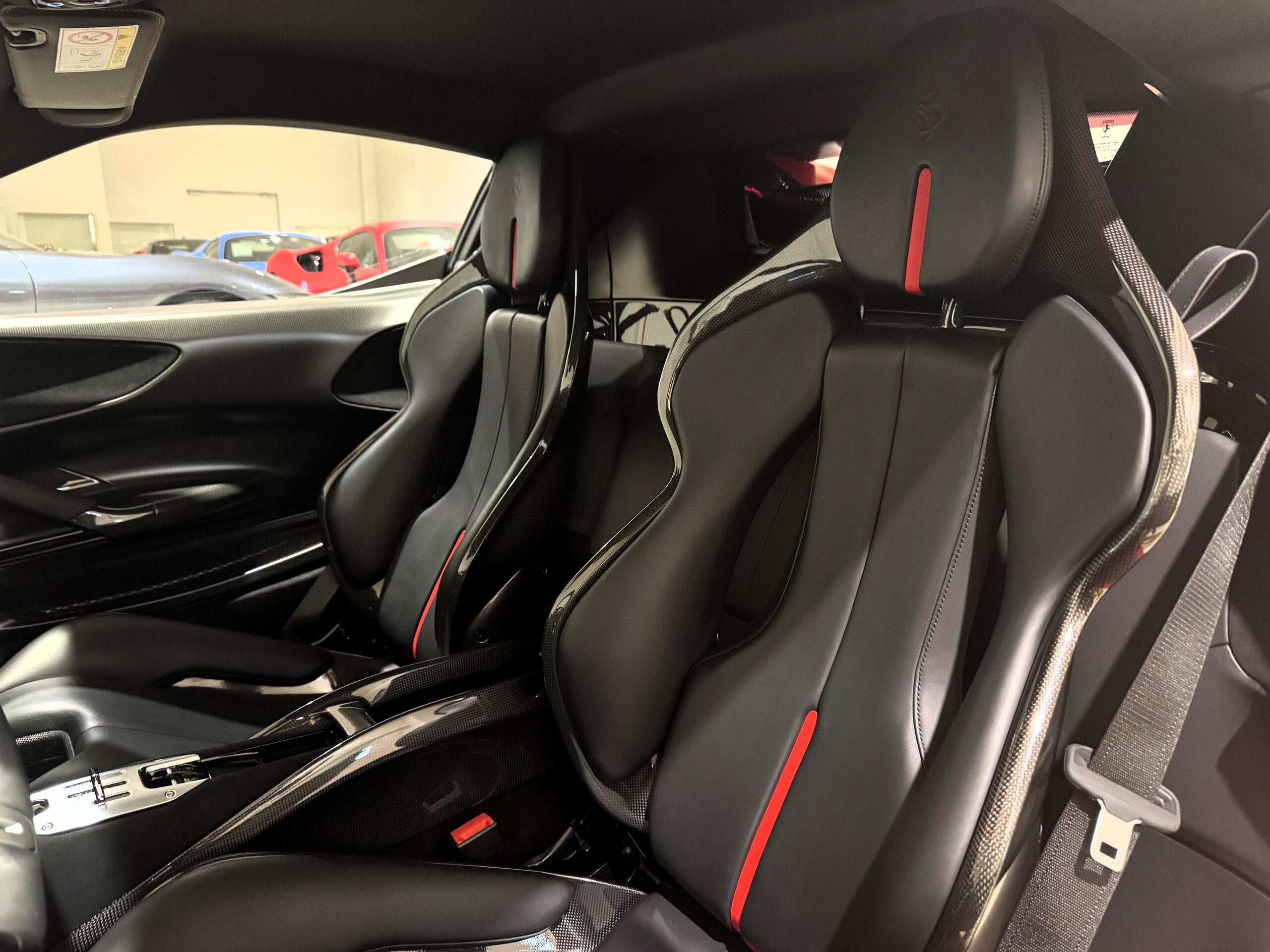 2021 Ferrari SF90 Stradale — Photo 14 / 29