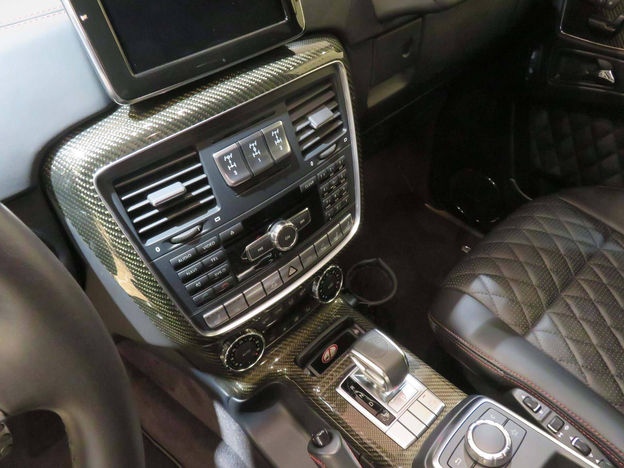 2015 Mercedes Benz G63 AMG — Photo 13 / 20