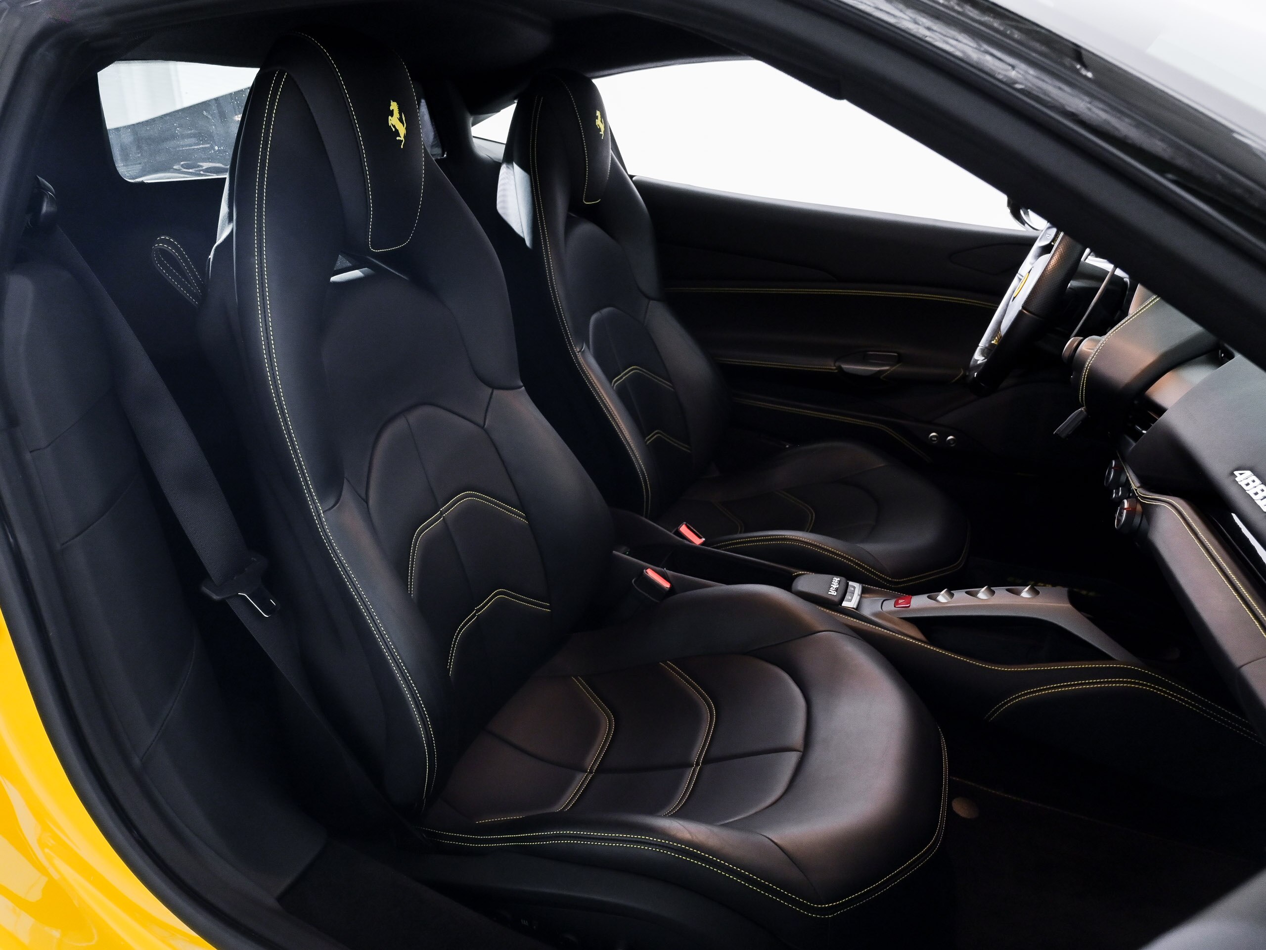 2017 Ferrari 488GTB — Photo 12 / 15