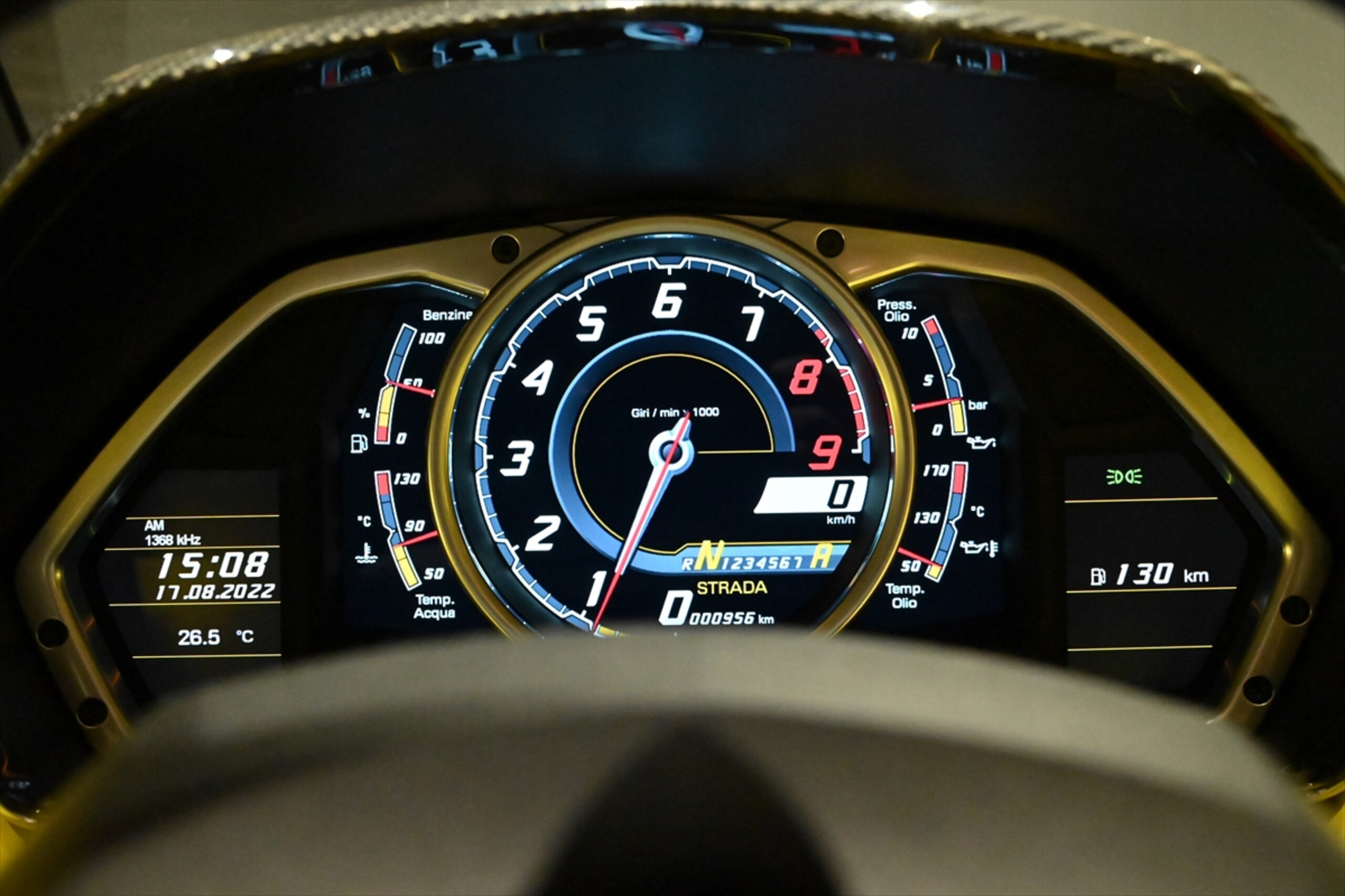 2014 Lamborghini Aventador Roadster LP720-4 — Photo 10 / 22