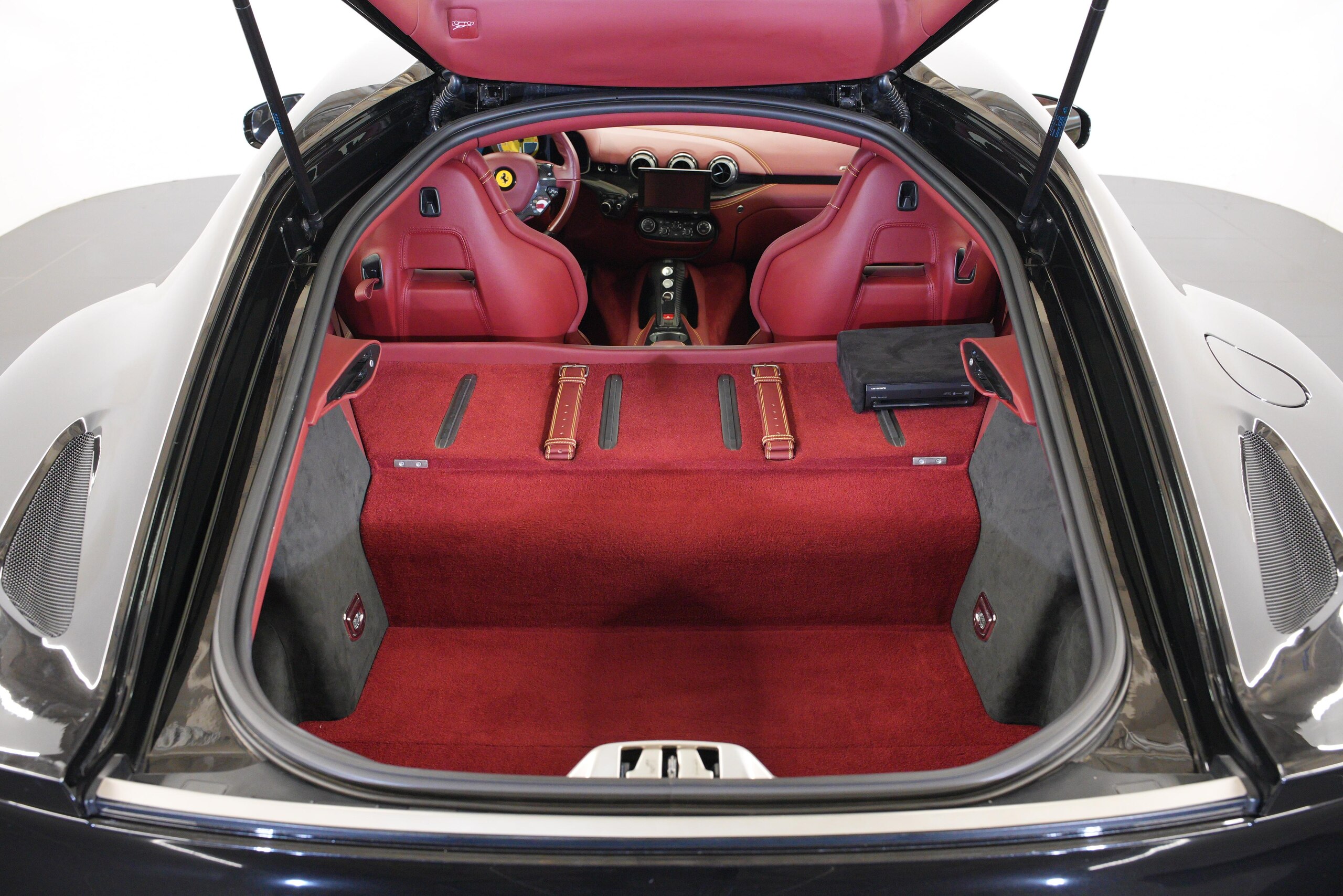 2013 Ferrari F12 Berlinetta — Photo 22 / 22