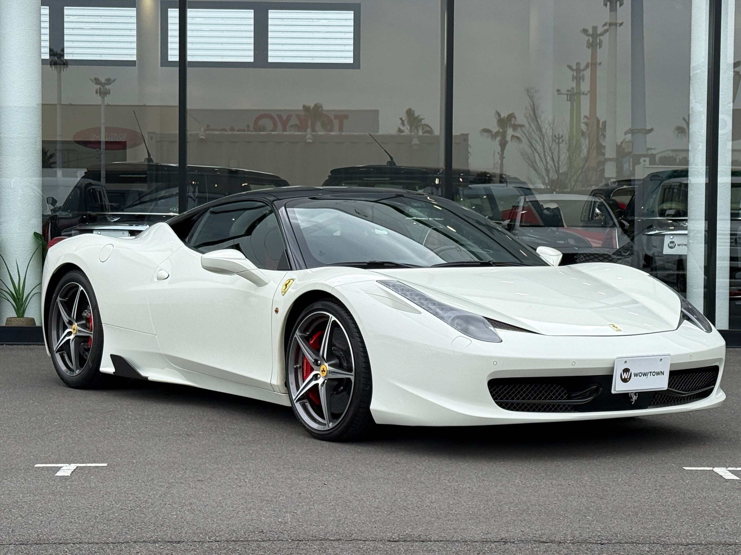 2014 Ferrari 458 Italia F1 DCT — Photo 12 / 52