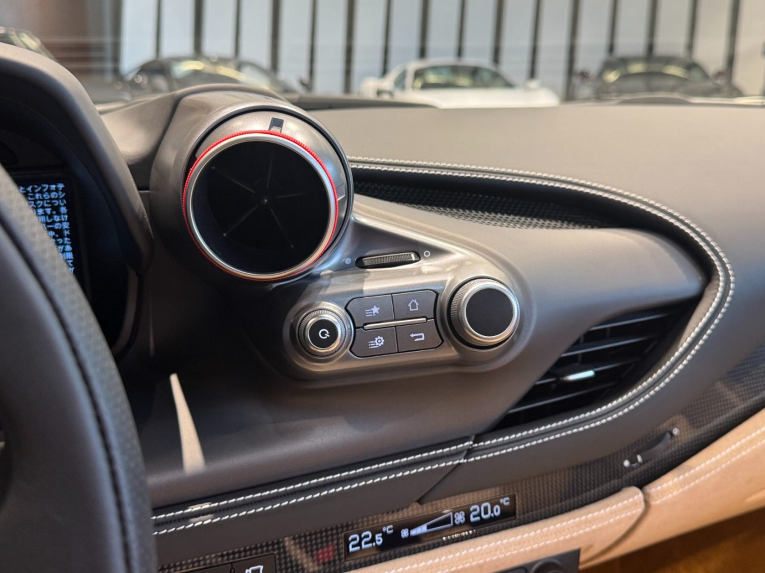 2022 Ferrari F8 Spider — Photo 8 / 72