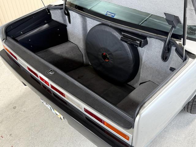 1990 Aston Martin Lagonda — Photo 20 / 20