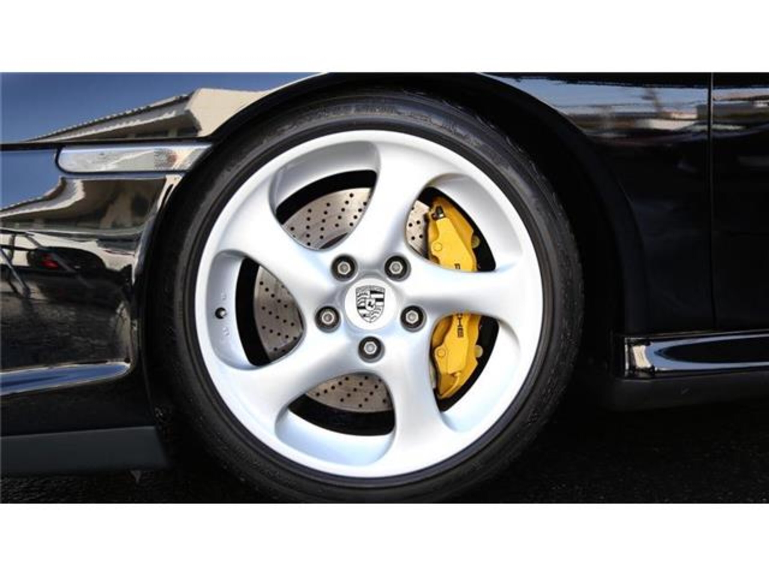 2001 Porsche 911 GT2 — Photo 13 / 13