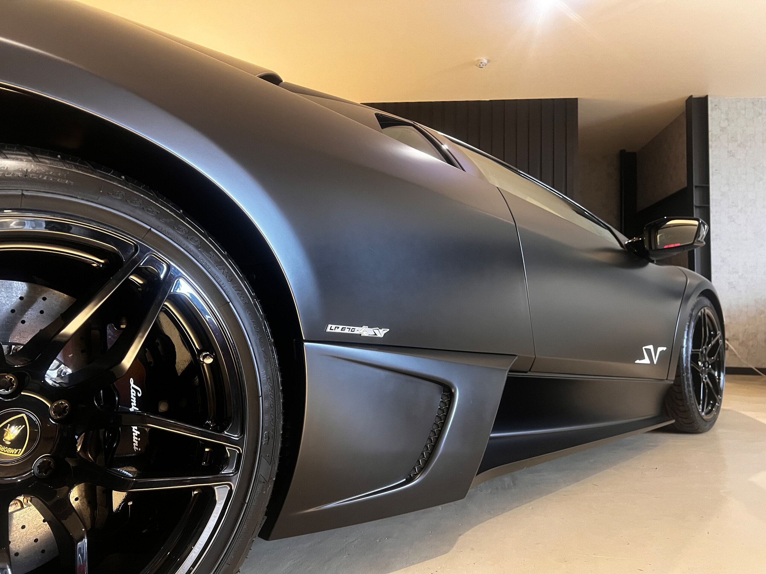 2010 Lamborghini Murcielago LP670-4 SV — Photo 7 / 19