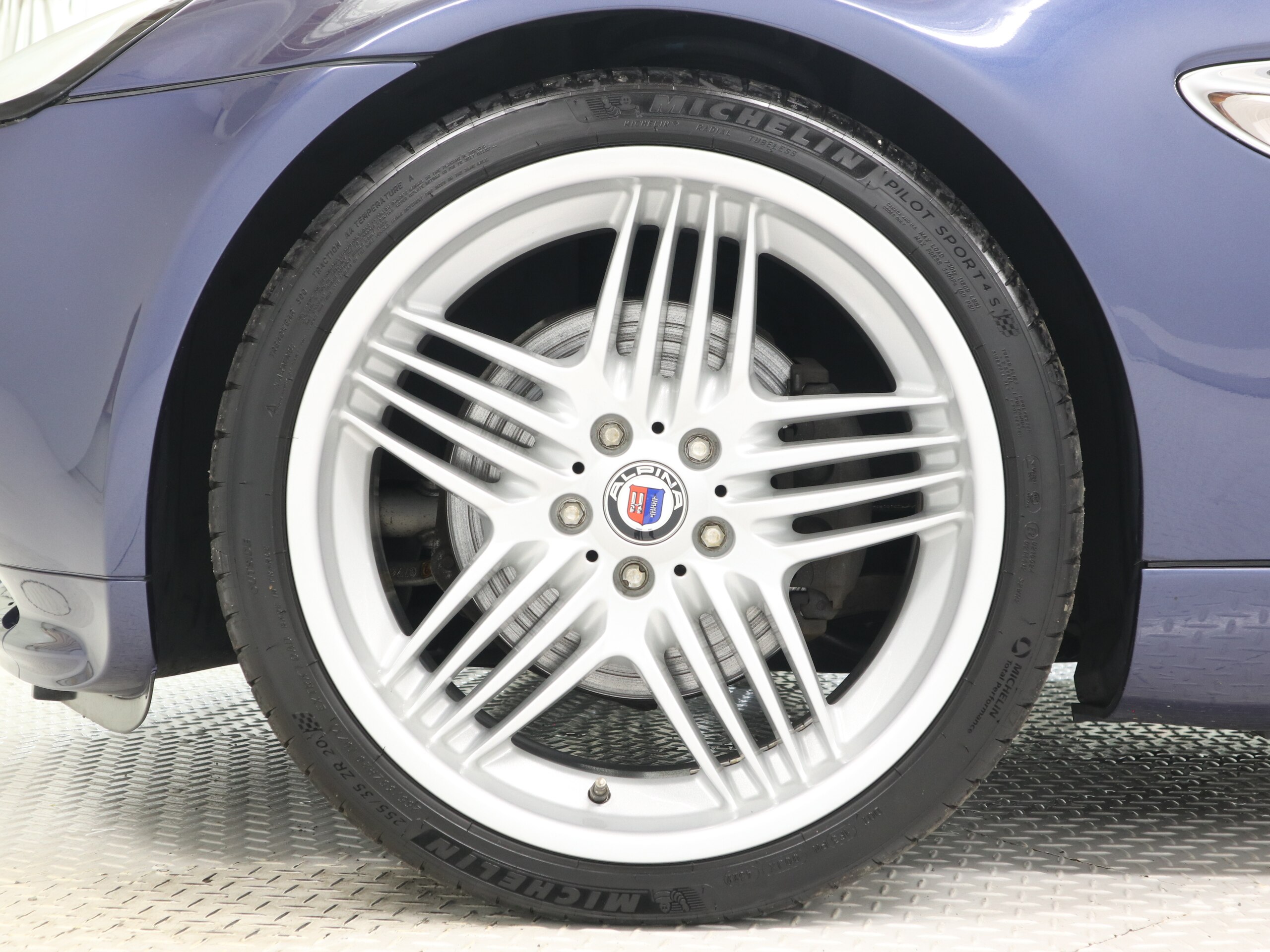 2003 BMW Alpina Roadster V8 Limited Edition — Photo 17 / 19