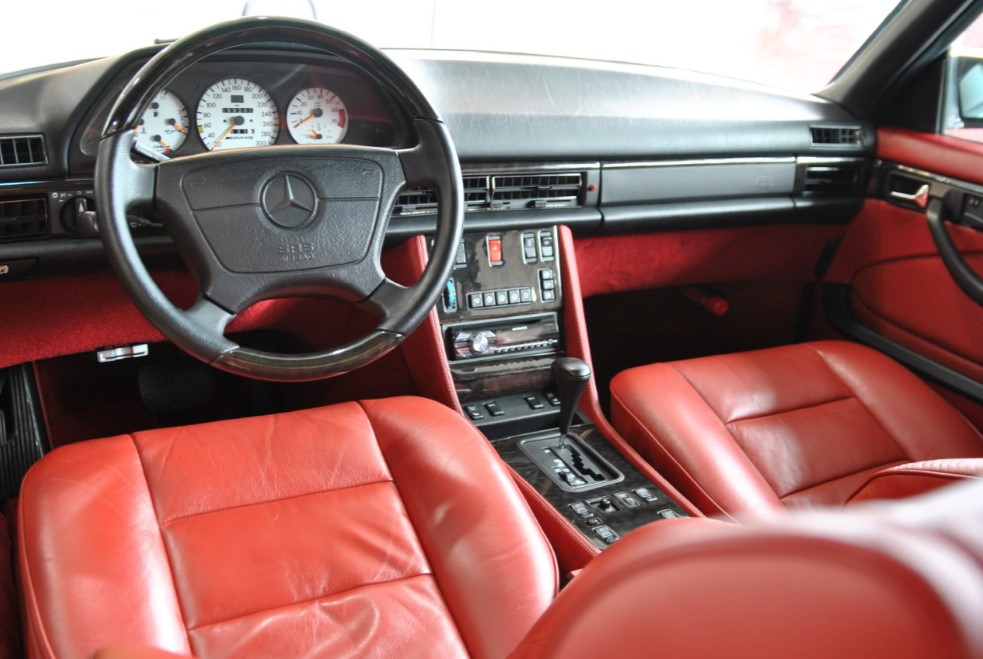 1991 Mercedes Benz 560SEC — Photo 8 / 19