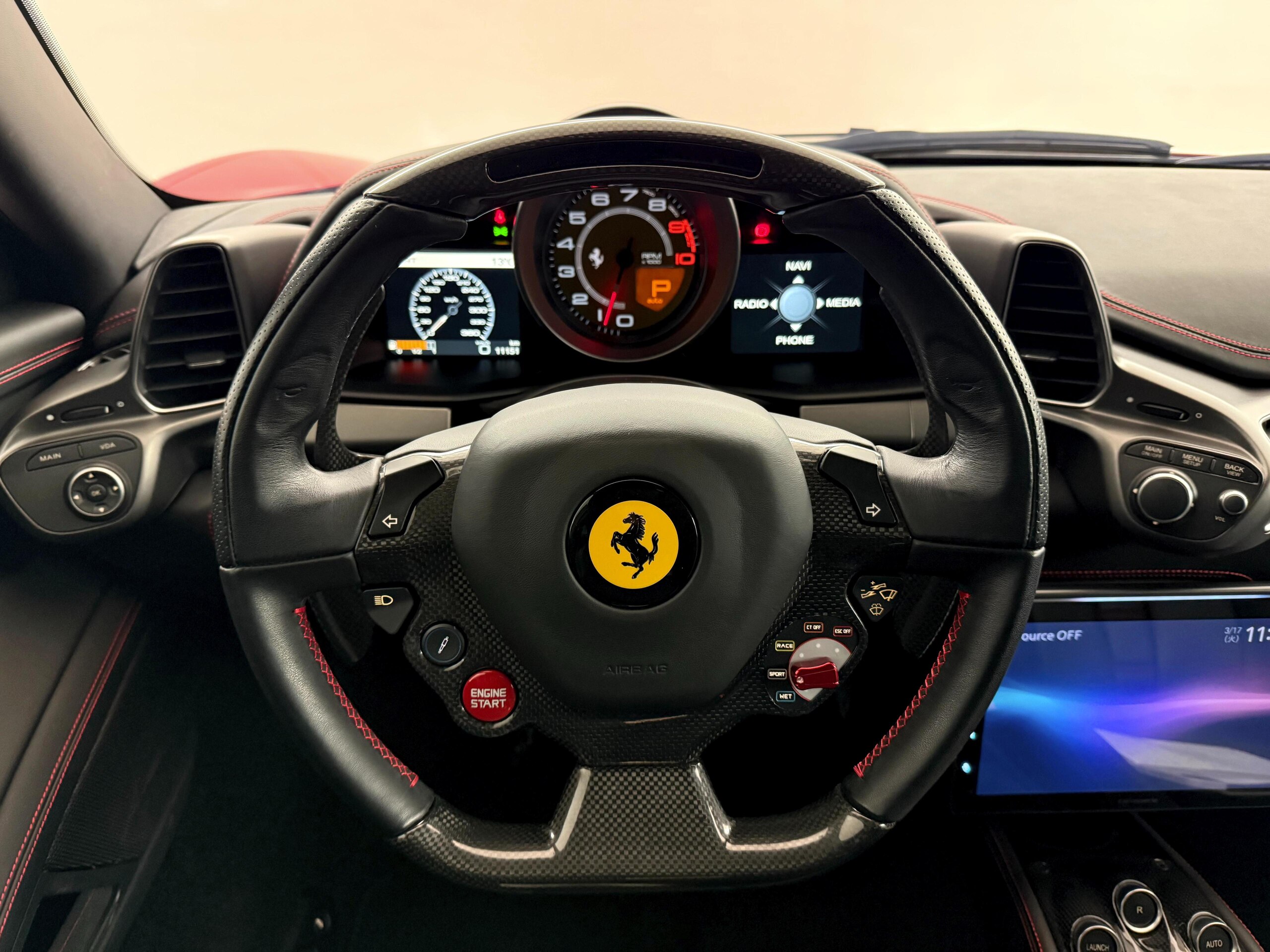 2013 Ferrari 458 Italia F1 DCT — Photo 10 / 19