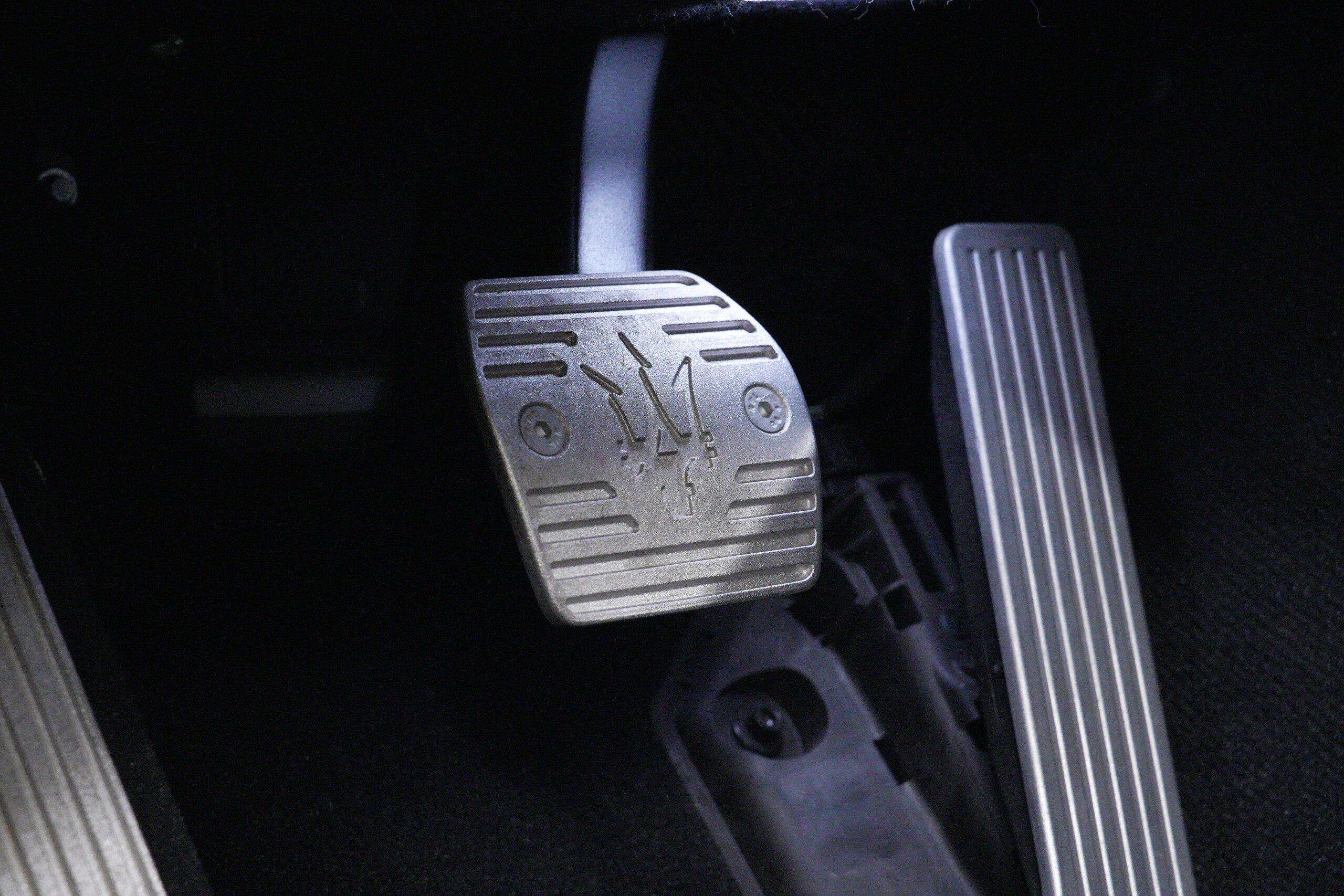 2022 Maserati MC20 — Photo 24 / 42