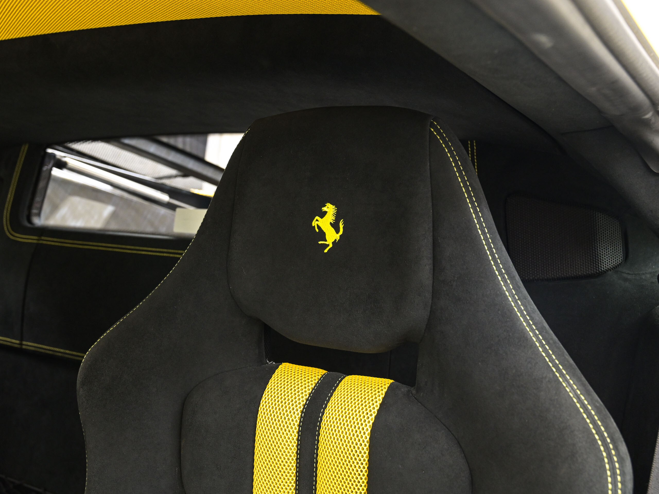 2015 Ferrari 458 Speciale — Photo 8 / 15