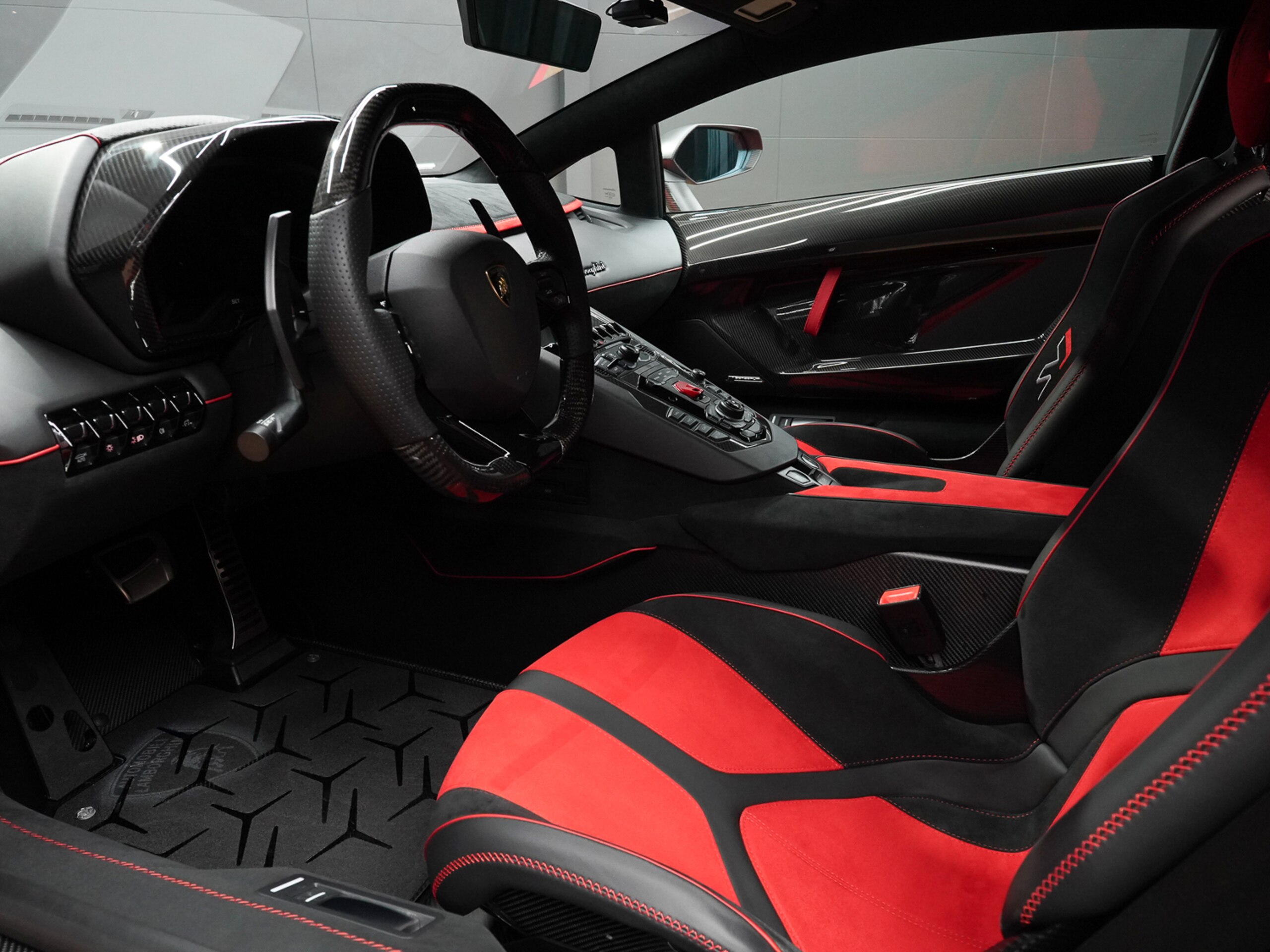 2021 Lamborghini Aventador SVJ — Photo 7 / 74