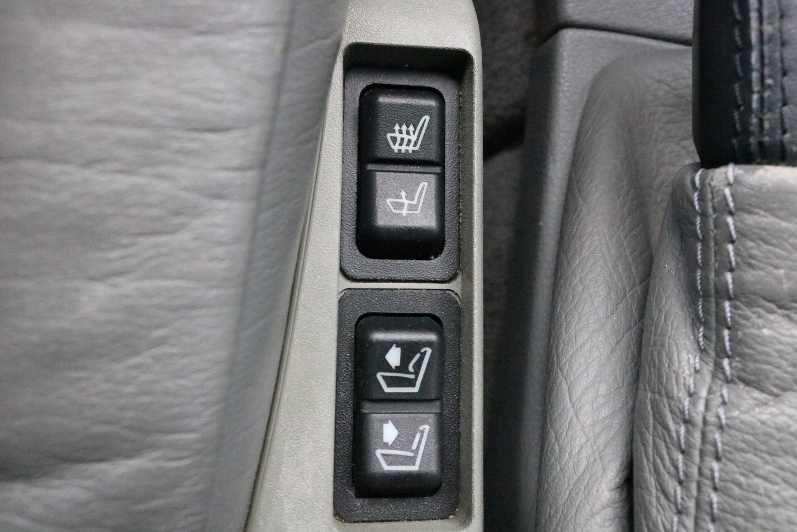 1995 BMW Touring 540i — Photo 16 / 24
