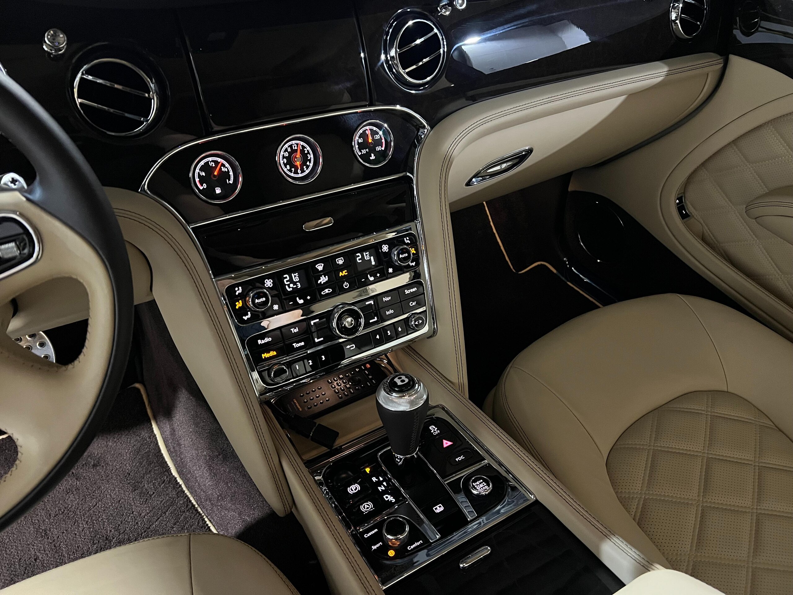 2014 Bentley Mulsanne — Photo 9 / 34