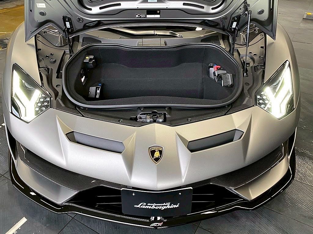 2020 Lamborghini Aventador SVJ Roadster — Photo 23 / 24