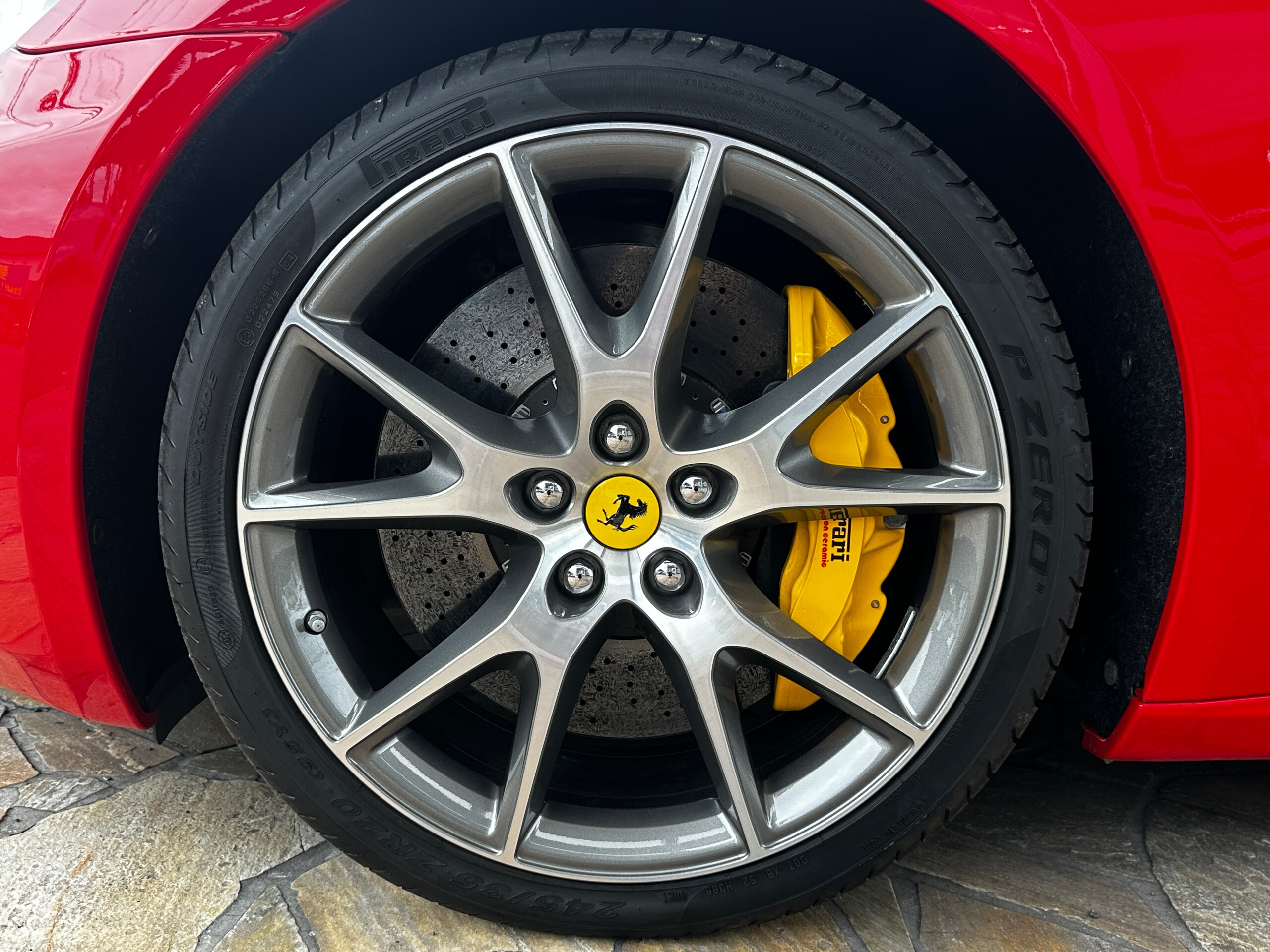 2009 Ferrari California F1 — Photo 19 / 21