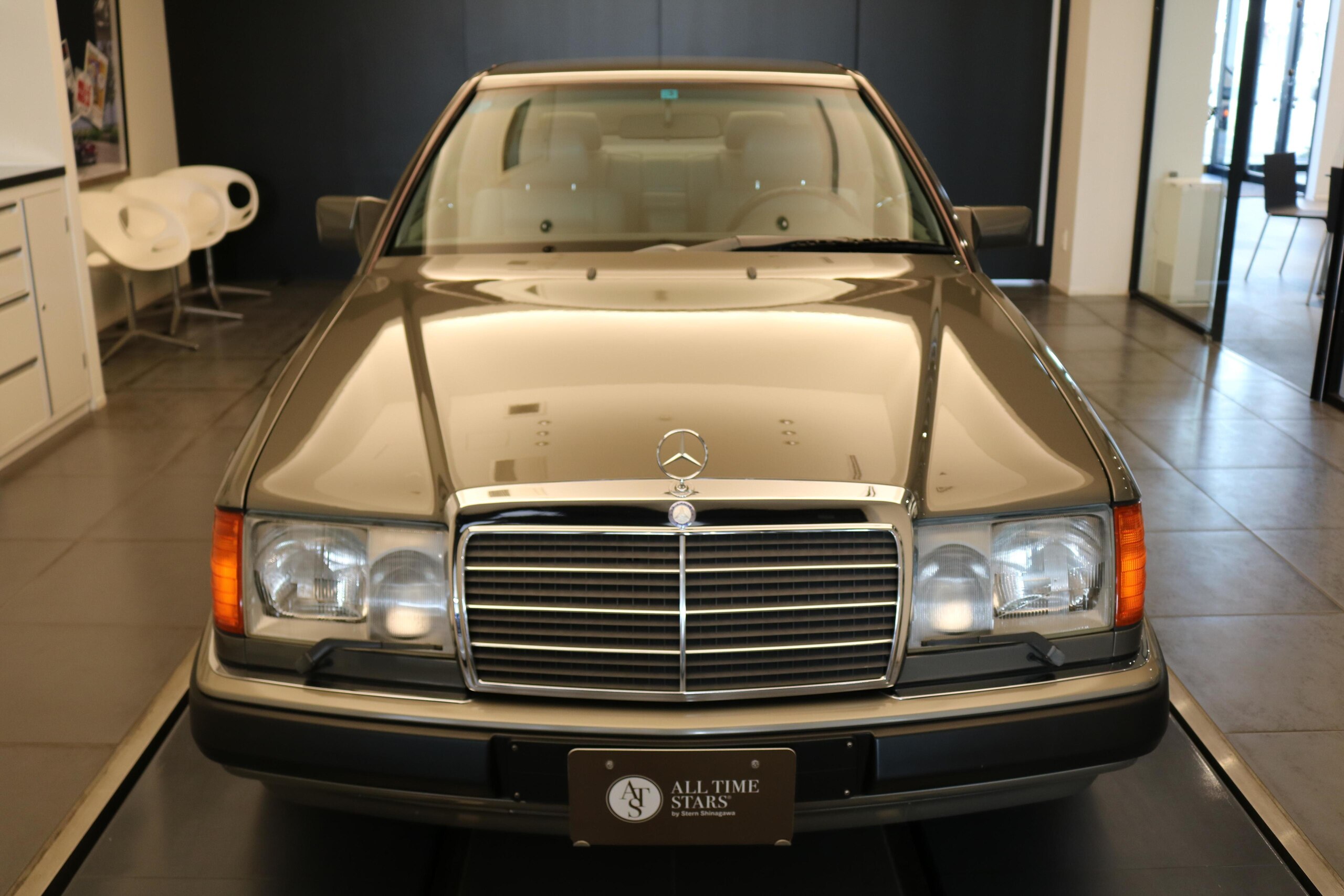 1991 Mercedes Benz 300CE-24 for sale in Japan
