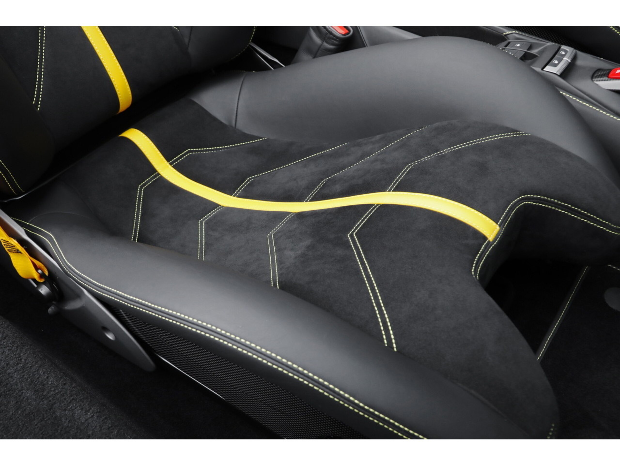 2018 Ferrari 488 Spider — Photo 48 / 65