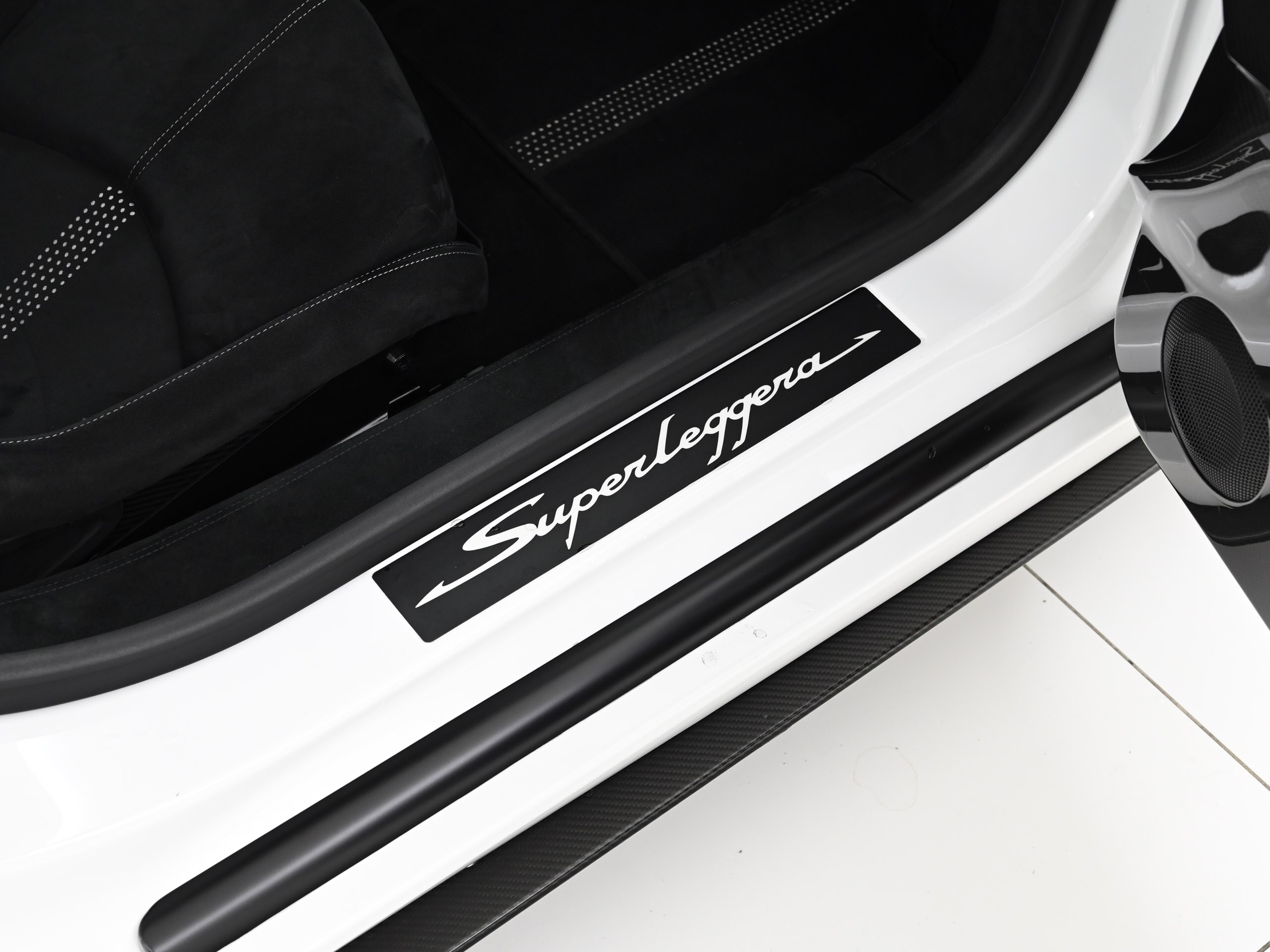 2011 Lamborghini Gallardo LP570-4 Superleggera — Photo 18 / 24