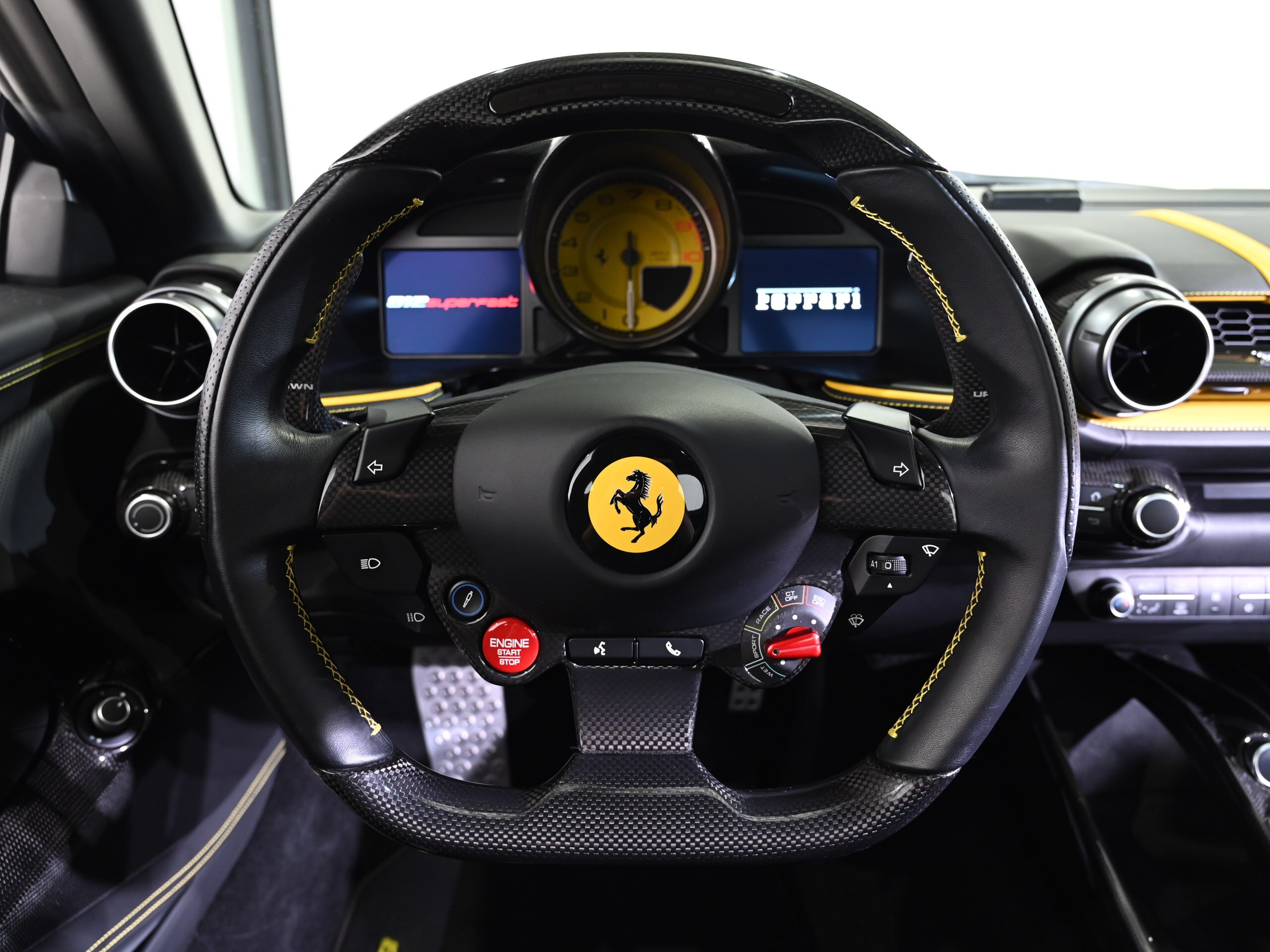 2019 Ferrari 812 Superfast — Photo 11 / 24