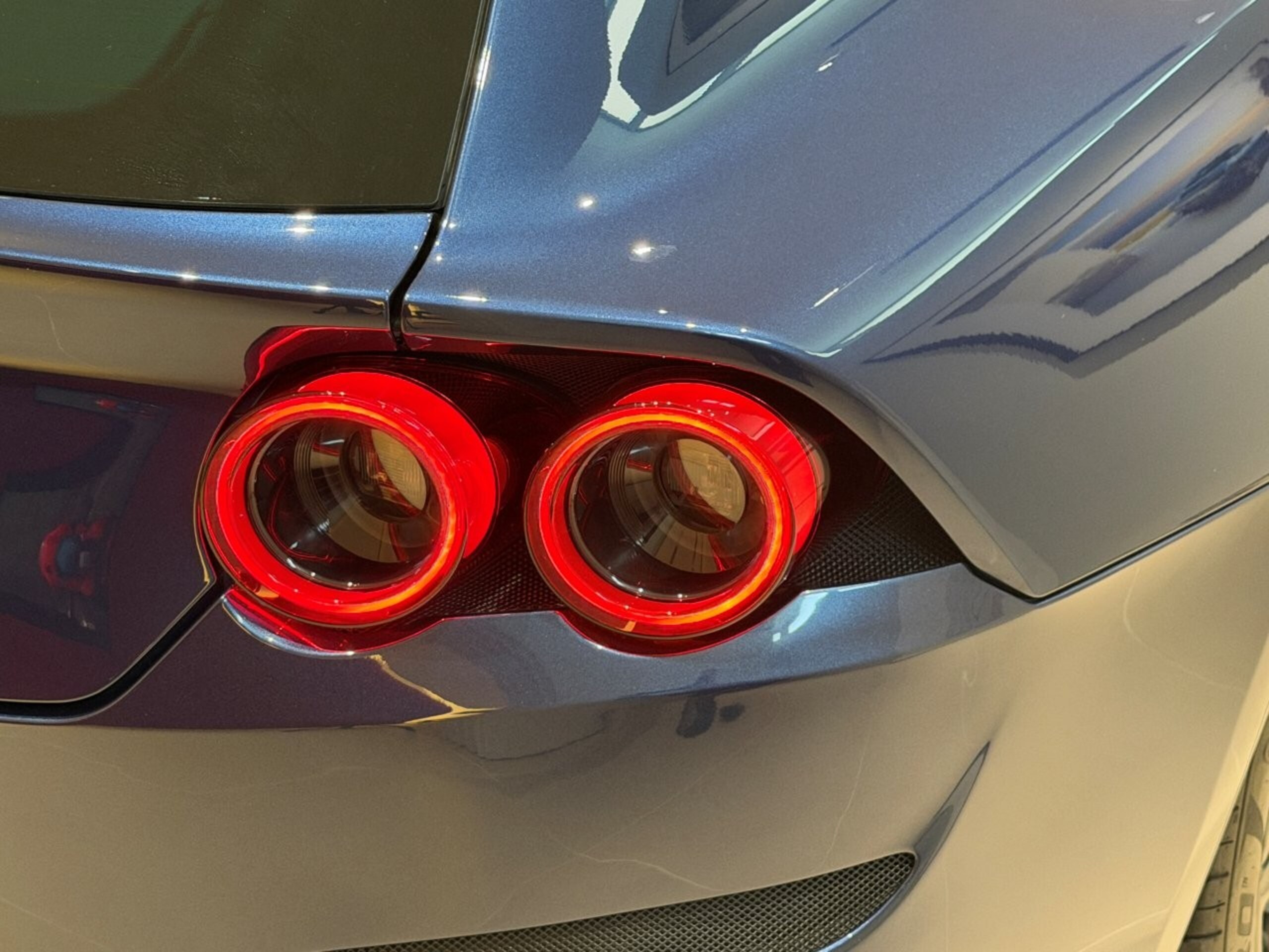 2017 Ferrari GTC4Lusso — Photo 6 / 19