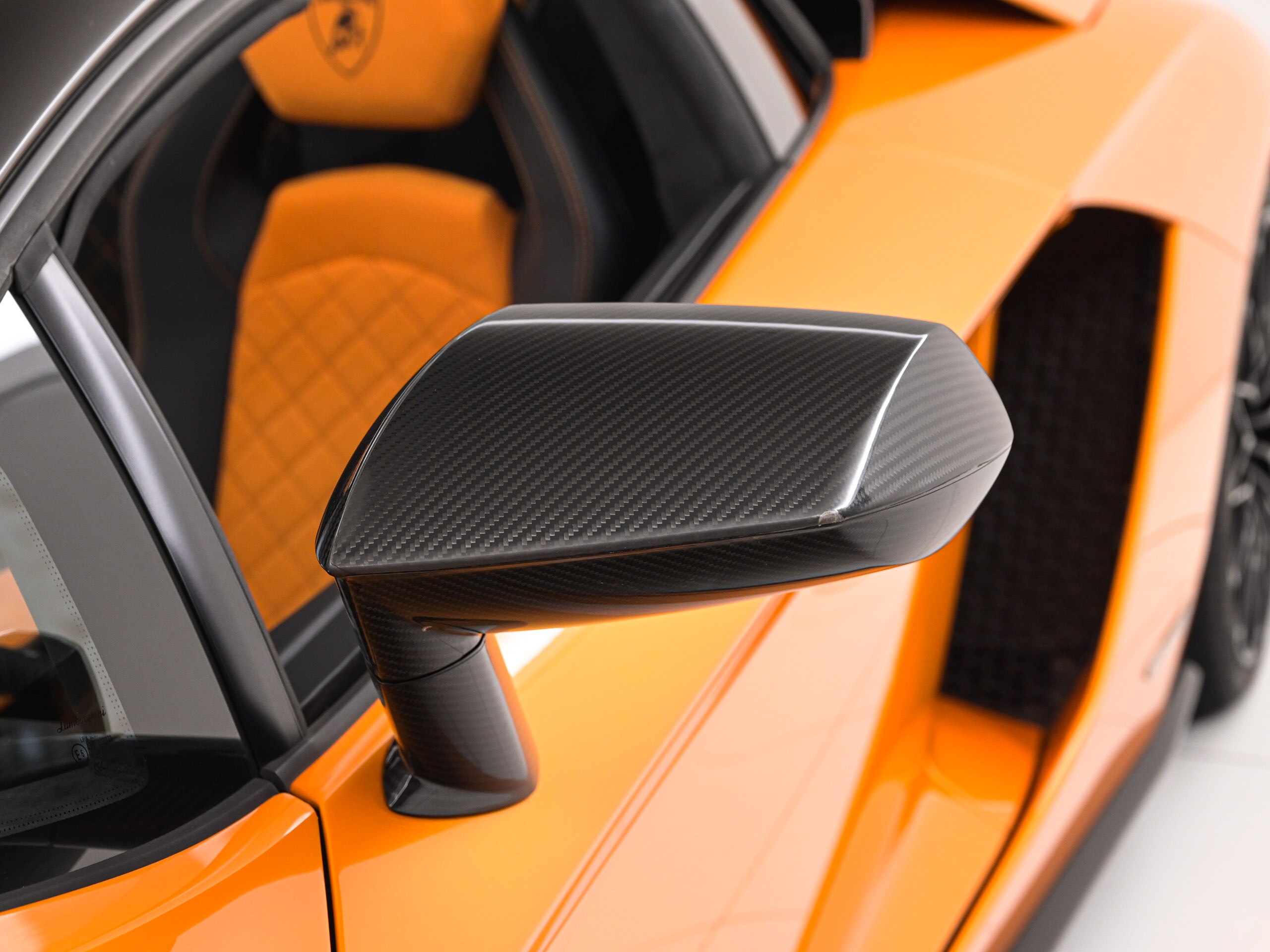 2018 Lamborghini Aventador Roadster S — Photo 9 / 24