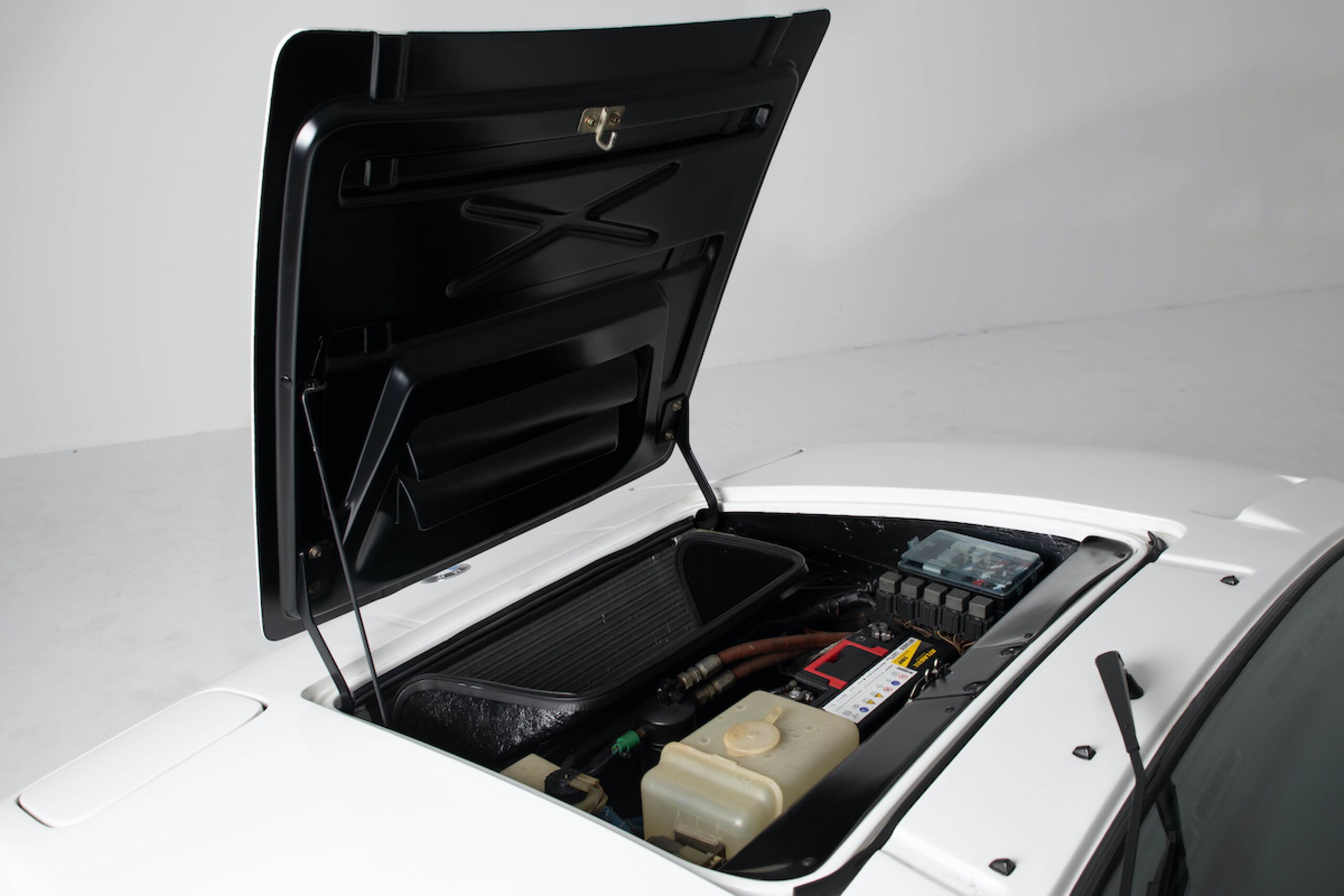 1981 BMW M1 — Photo 29 / 33