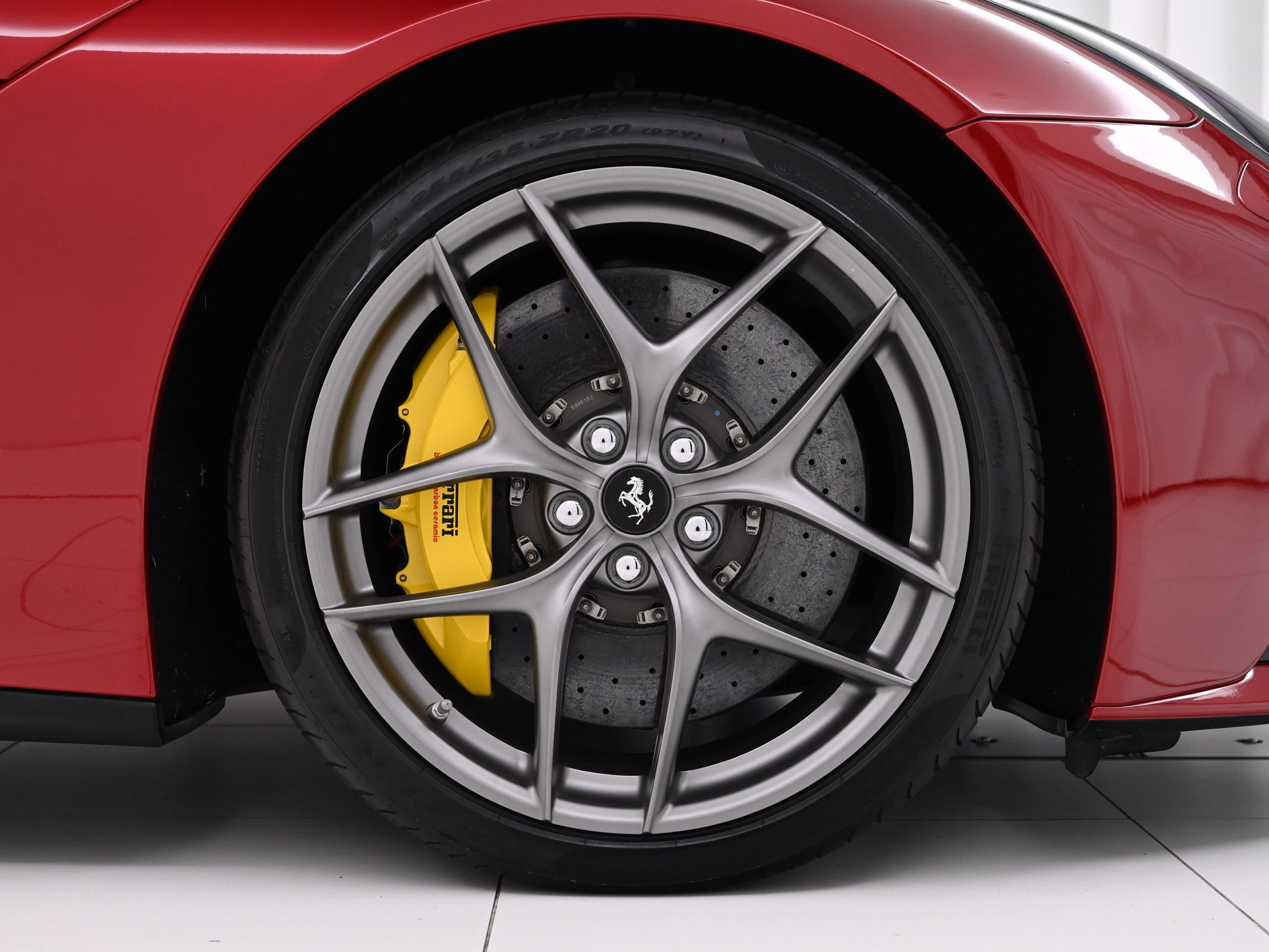 2014 Ferrari F12 Berlinetta — Photo 14 / 17