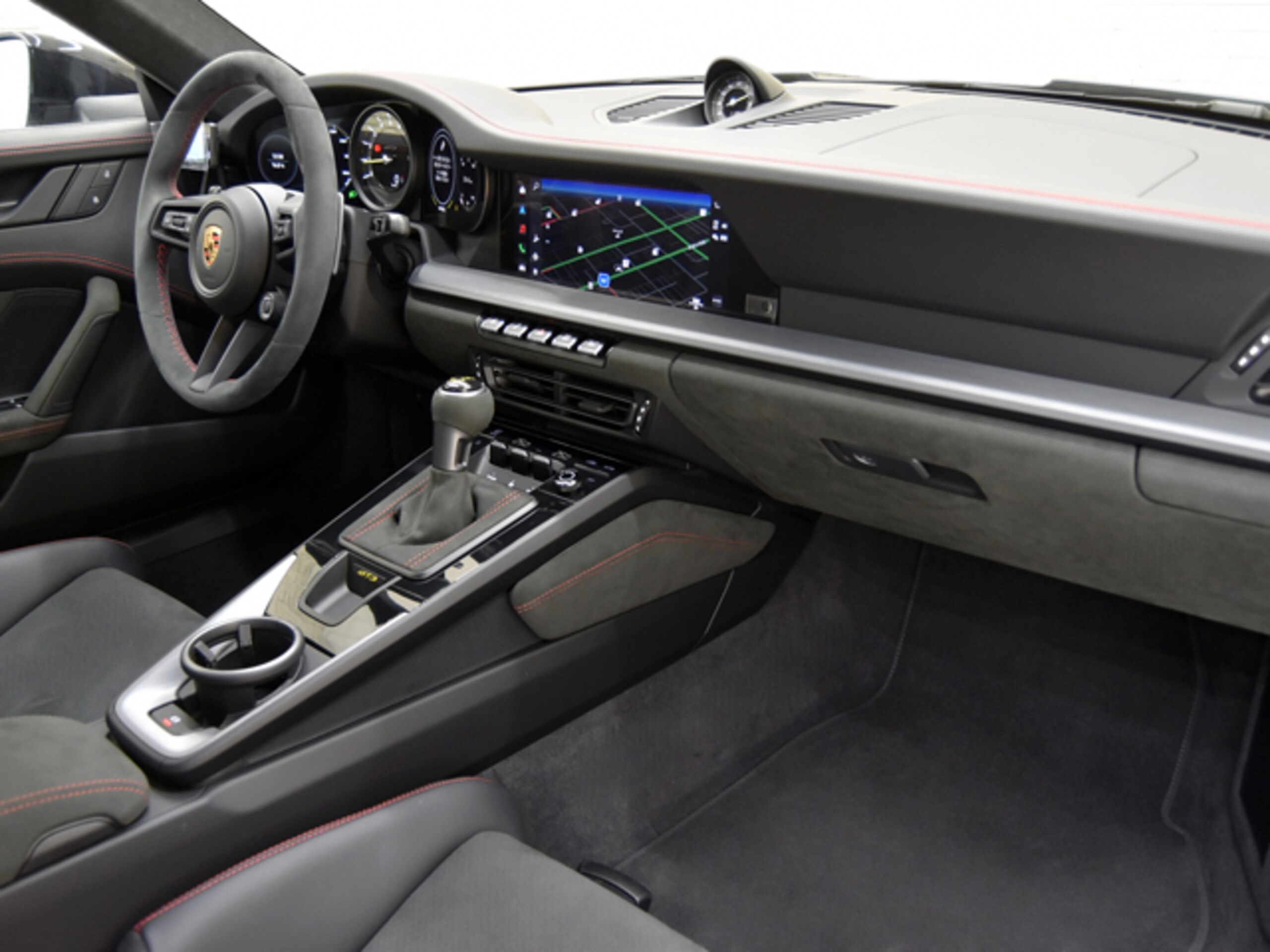 2023 Porsche 911 GT3 — Photo 13 / 16